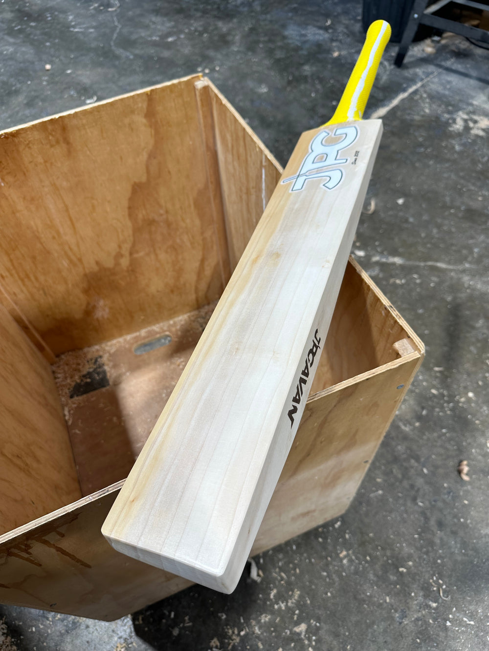 JPGavan Performance Cricket Bat - April Fools day exclusive, photo 2
