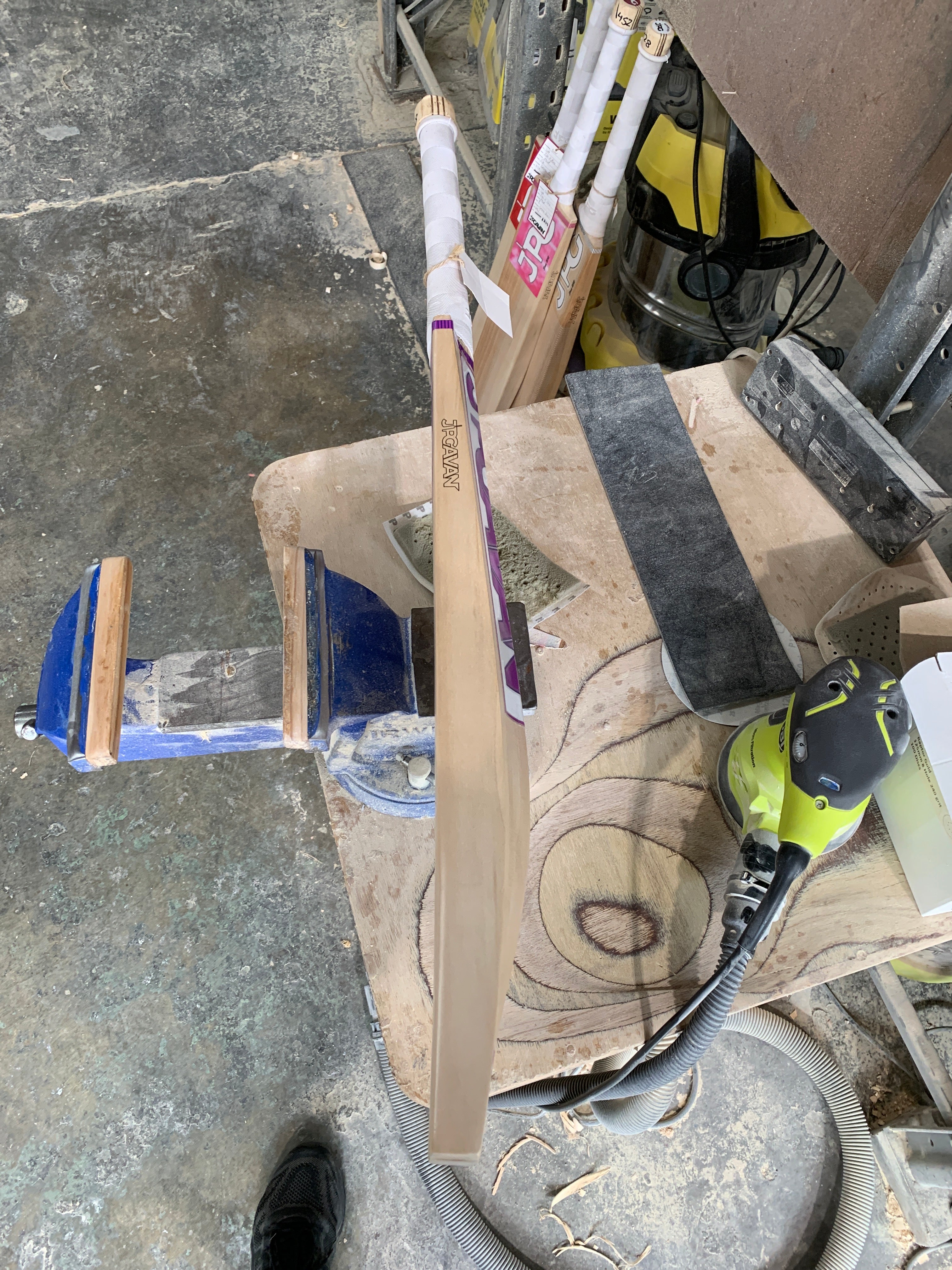 JPGavan Secret Willow Cricket Bat - 468