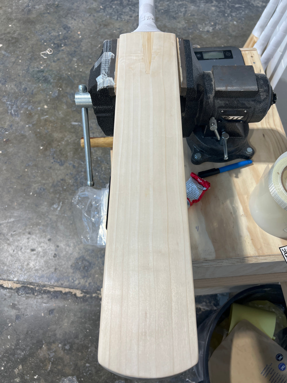 JPGavan Featherblade Cricket Bat - 559, photo 1