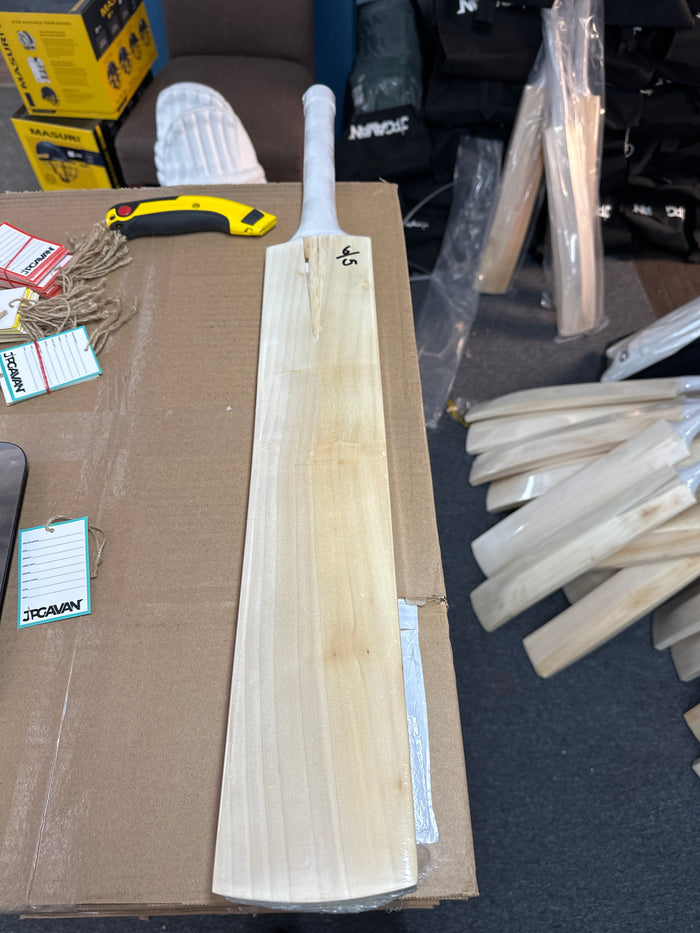 JPGavan Little Ripper Bat Cricket Bat - 116