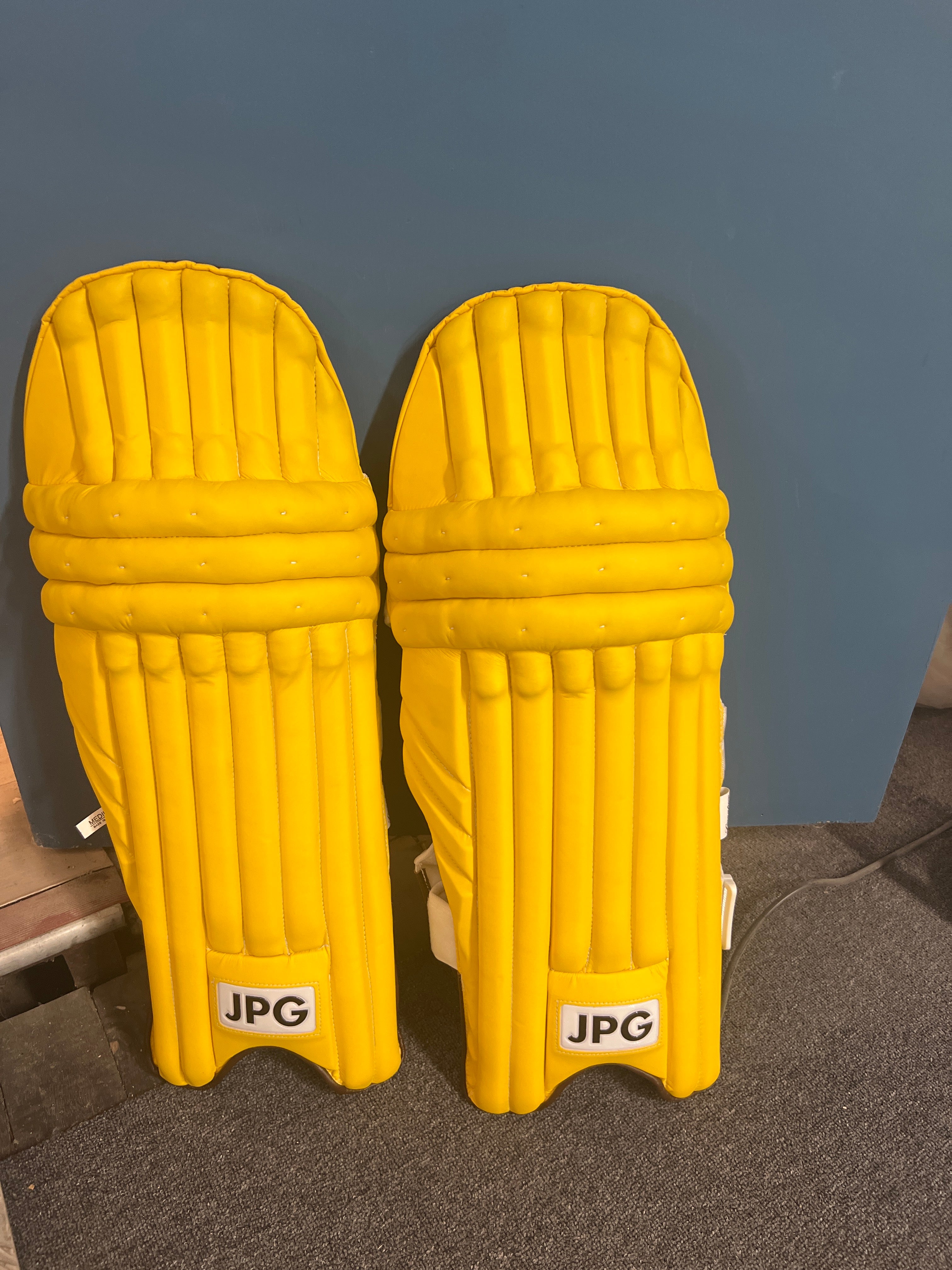 JPGavan Signature Edition Batting Pads - Yellow YLH