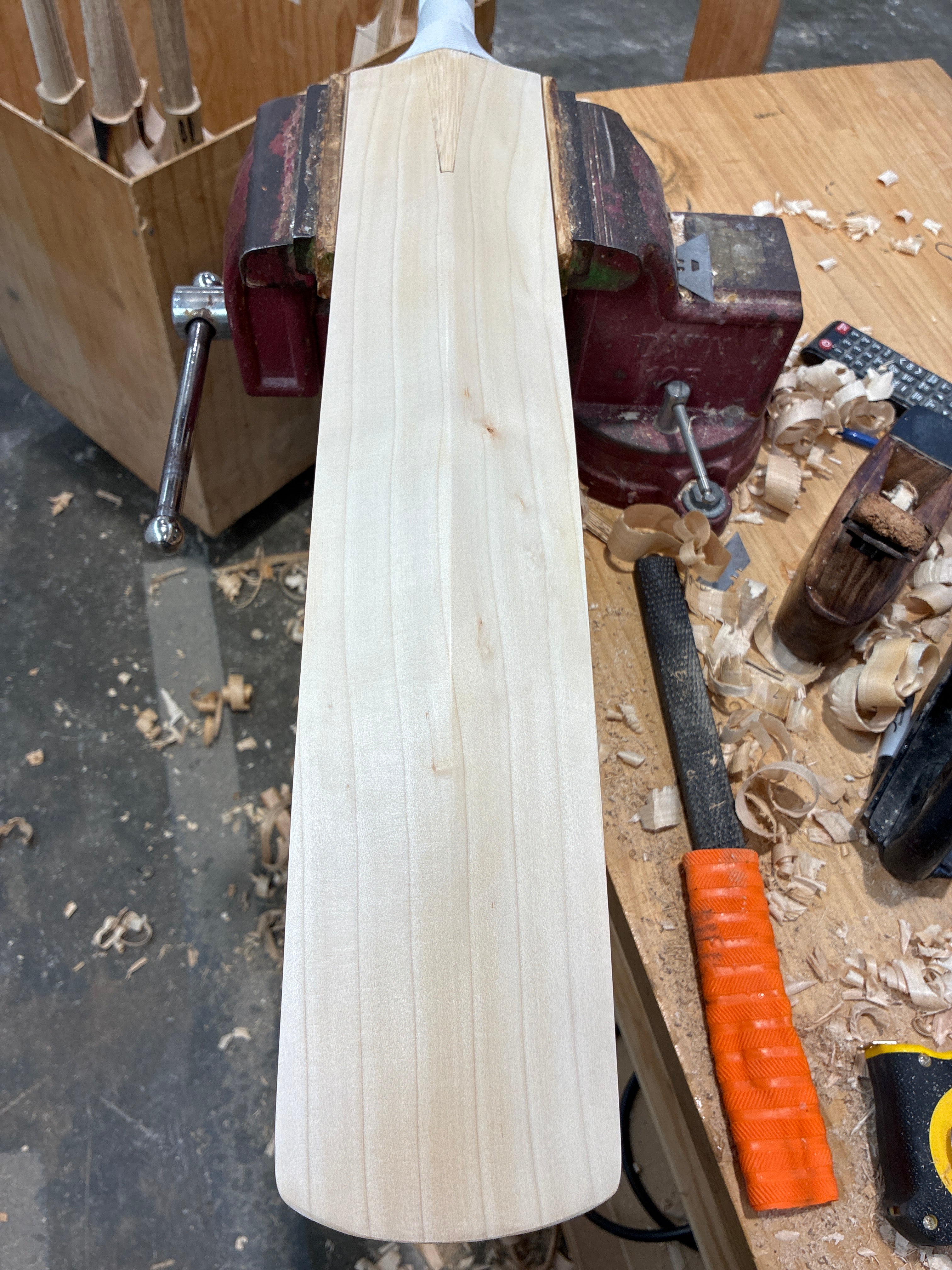 JPGavan Featherblade Cricket Bat - 396