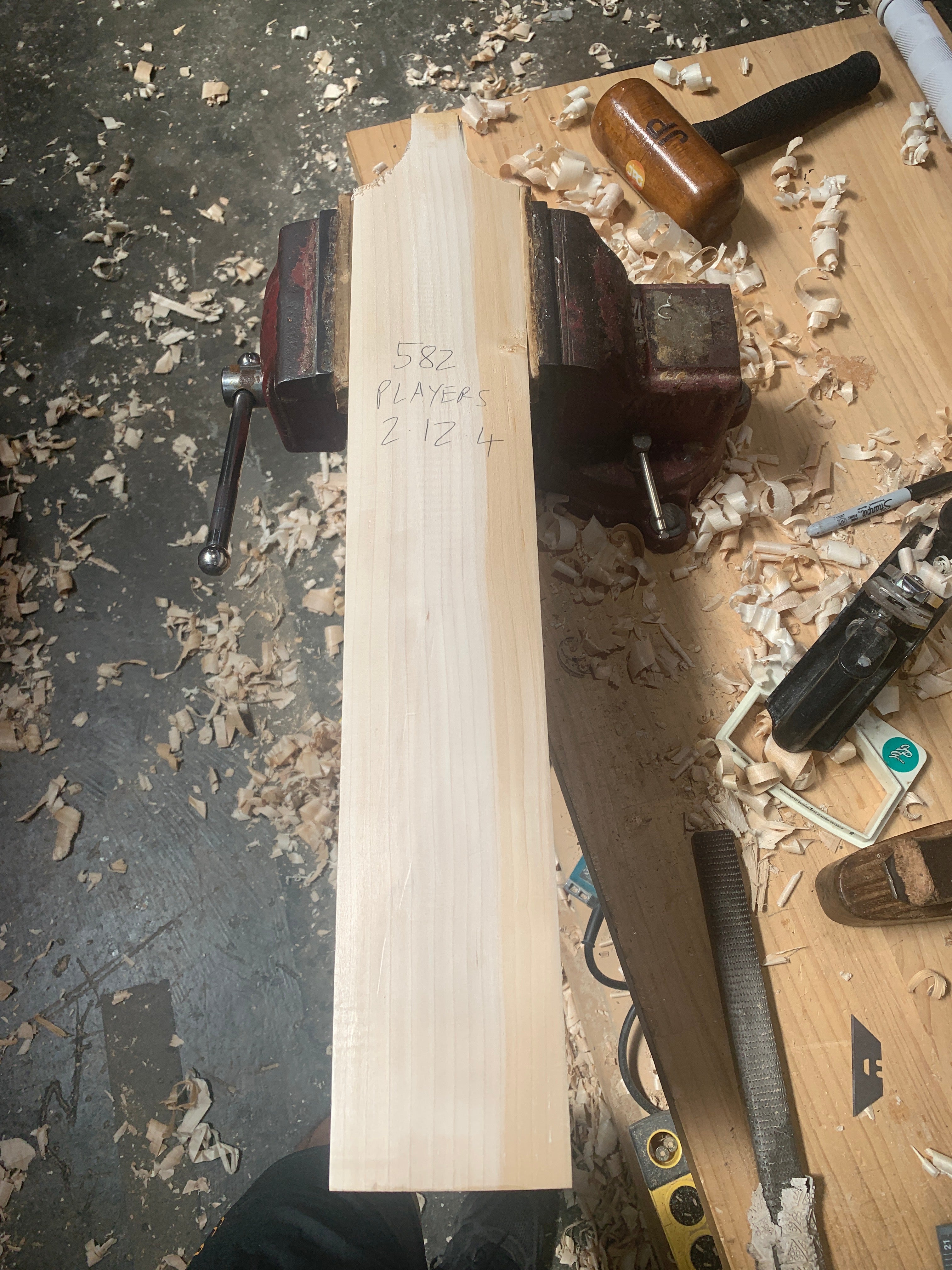 JPGavan Featherblade - 582