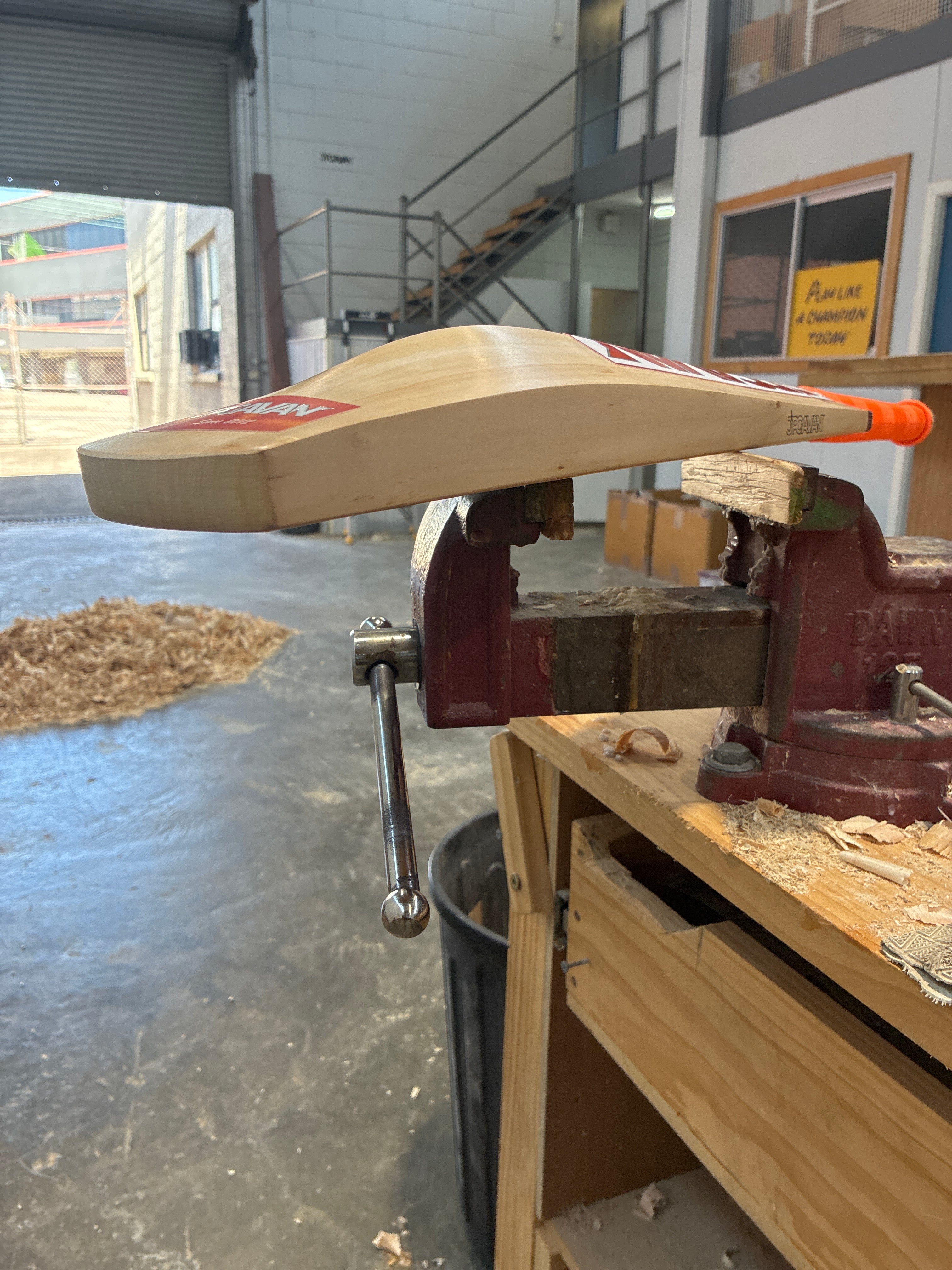 JPGavan Dutch Willow G1 Cricket Bat - 289