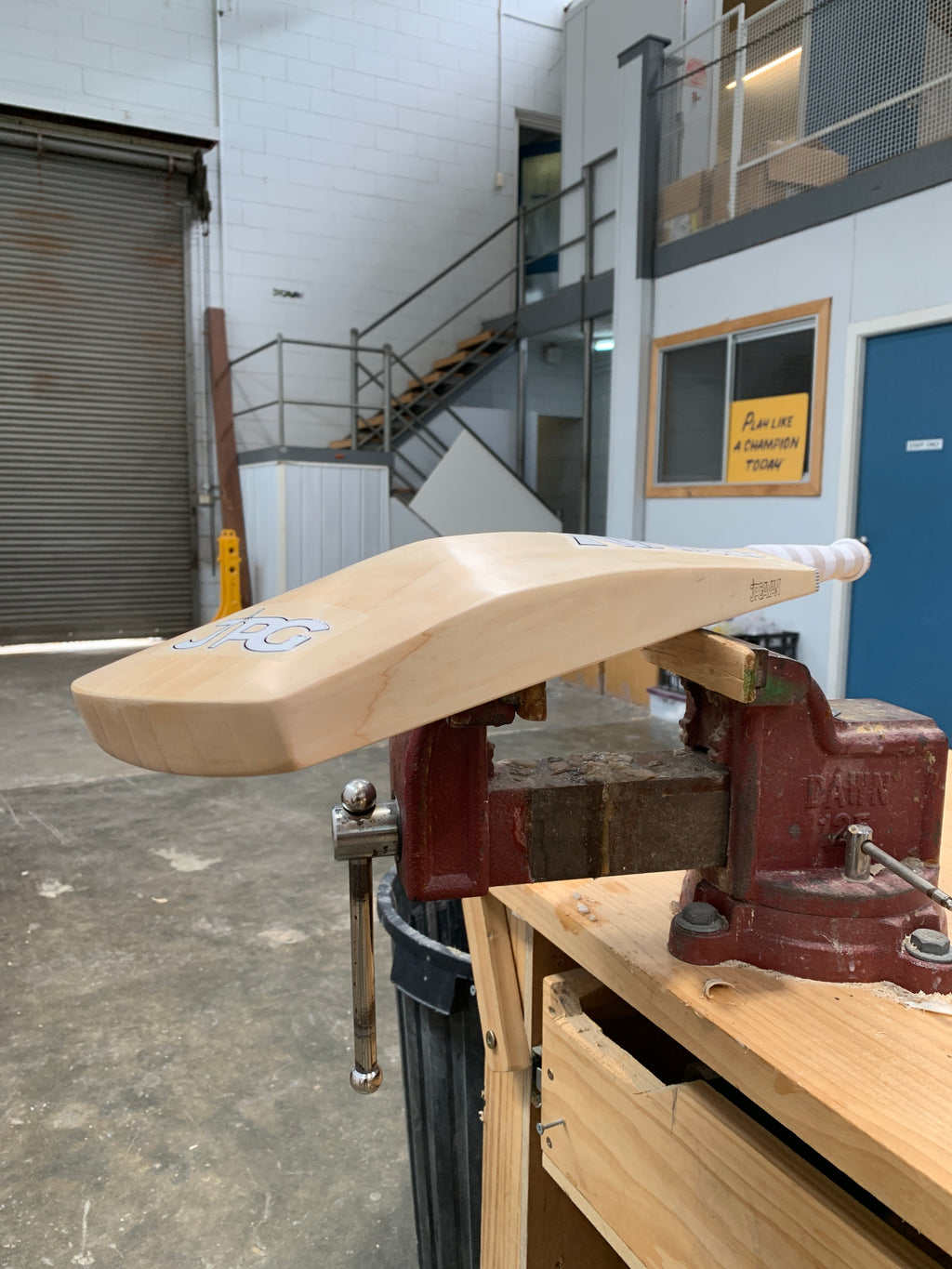 JPGavan Limited Edition Cricket Bat - 100