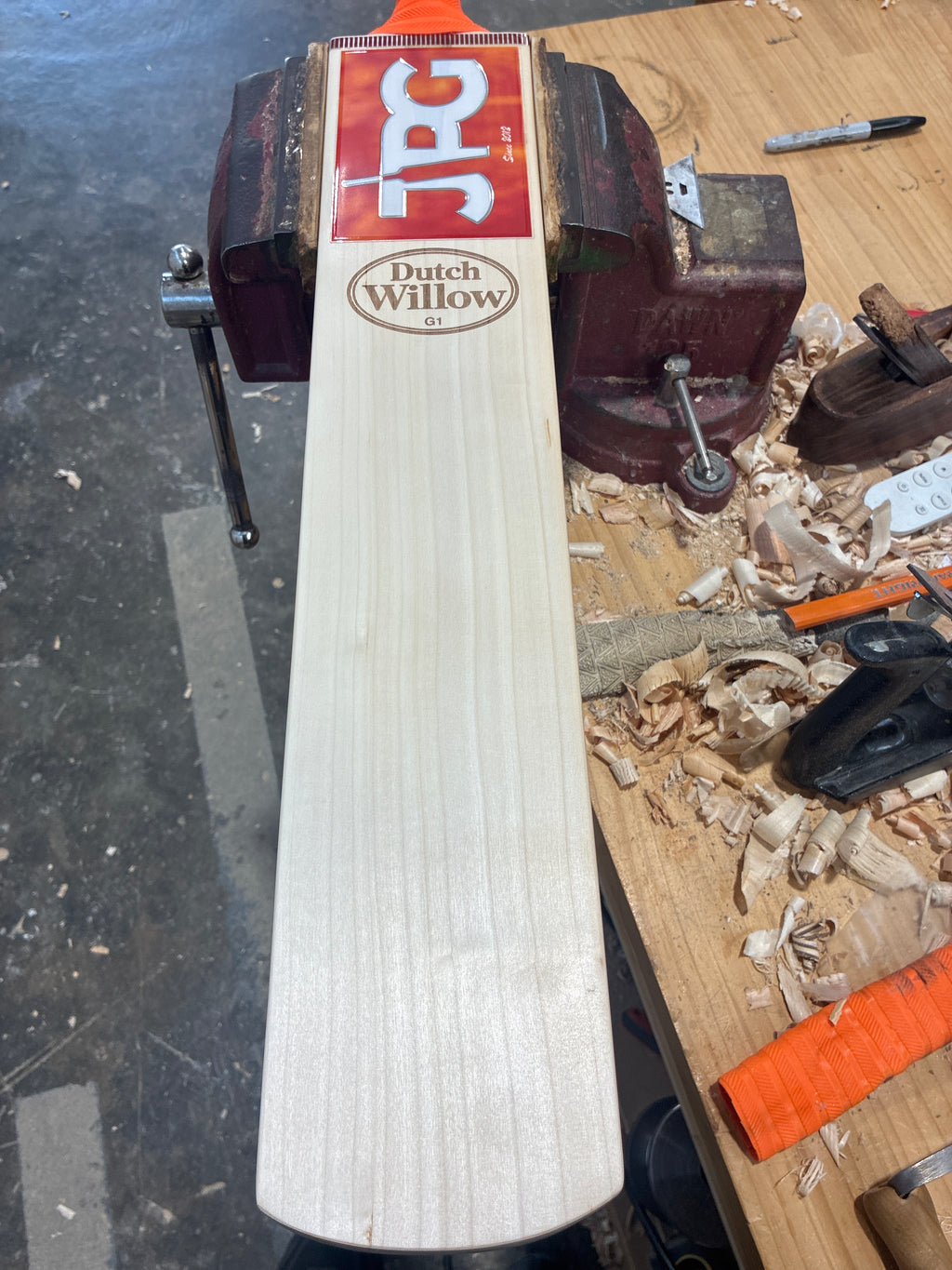 JPGavan Dutch Willow G1 Cricket Bat - 304