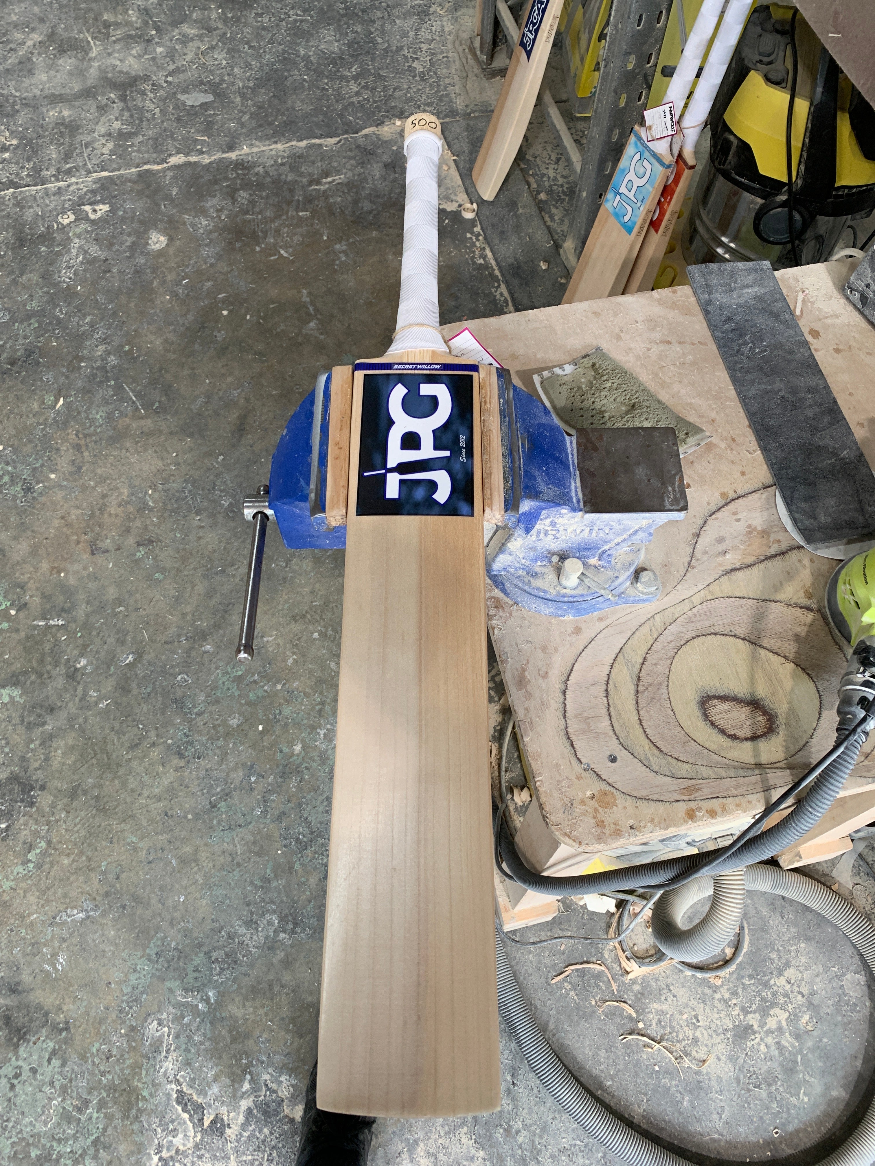 JPGavan Secret Willow Cricket Bat - 500