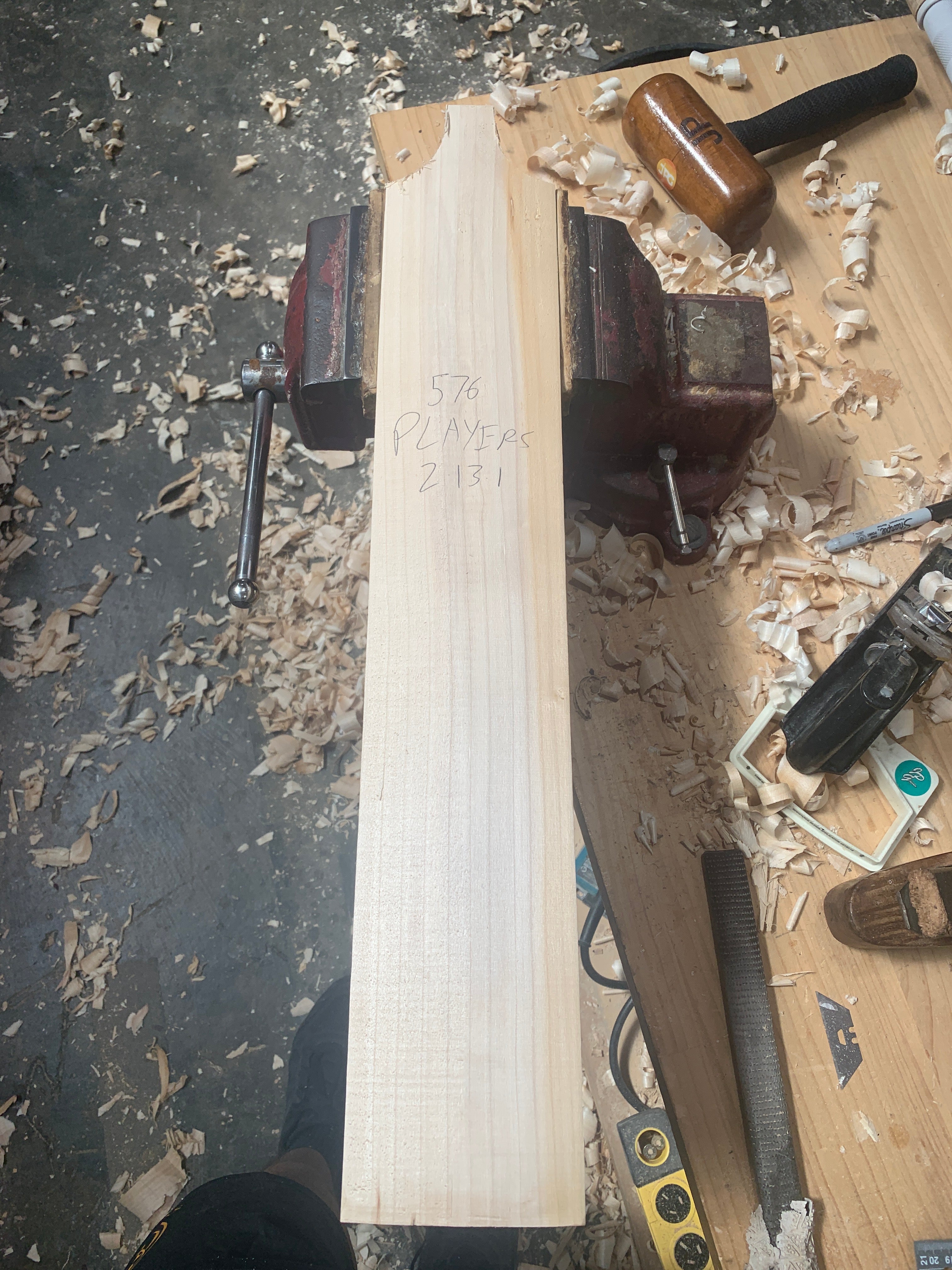 JPGavan Featherblade - 576