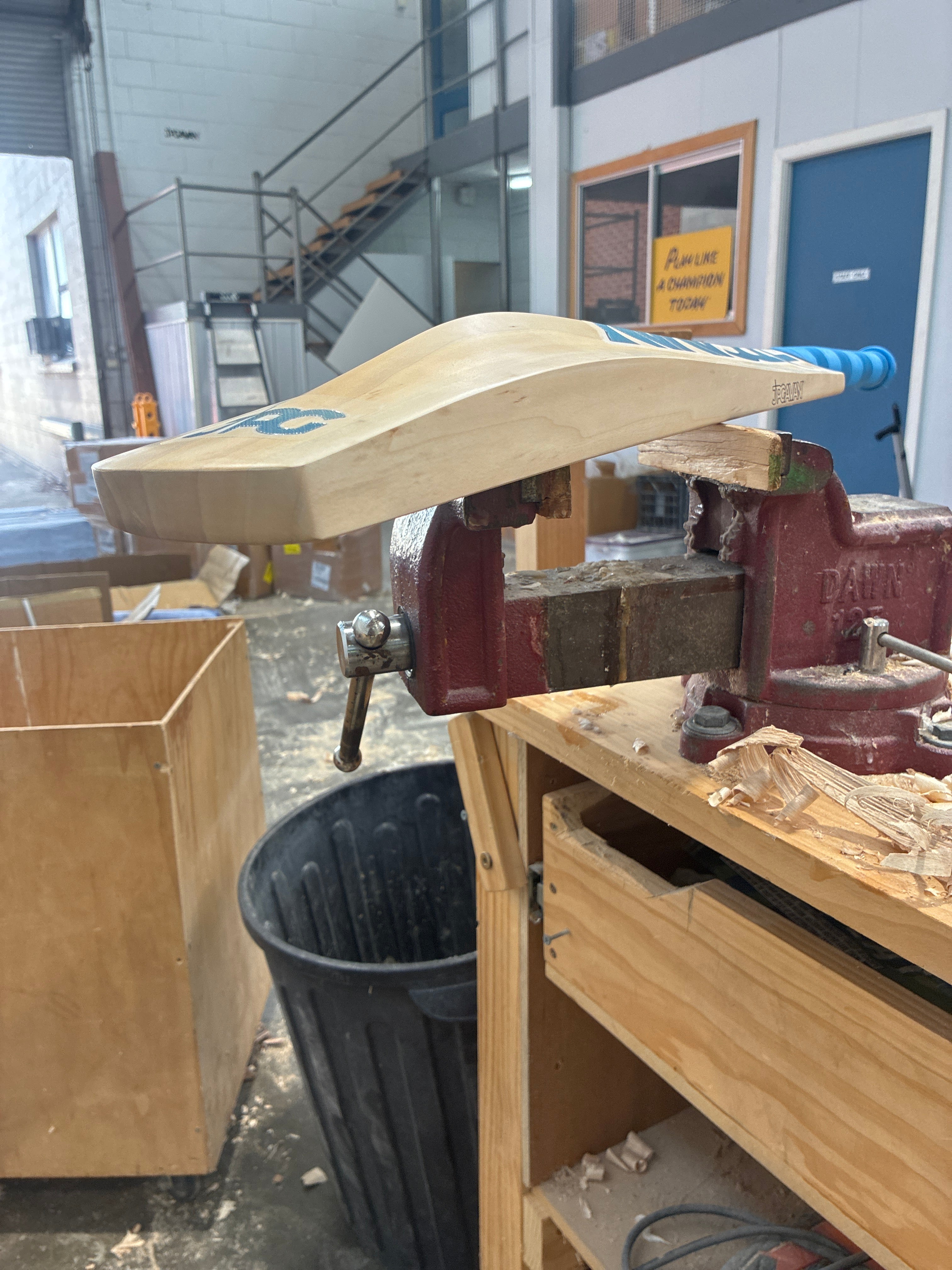 JPGavan Blue Cricket Bat - 263