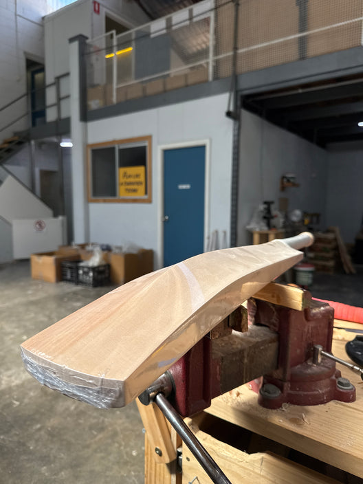 JPGavan Secret Willow Cricket Bat - 968