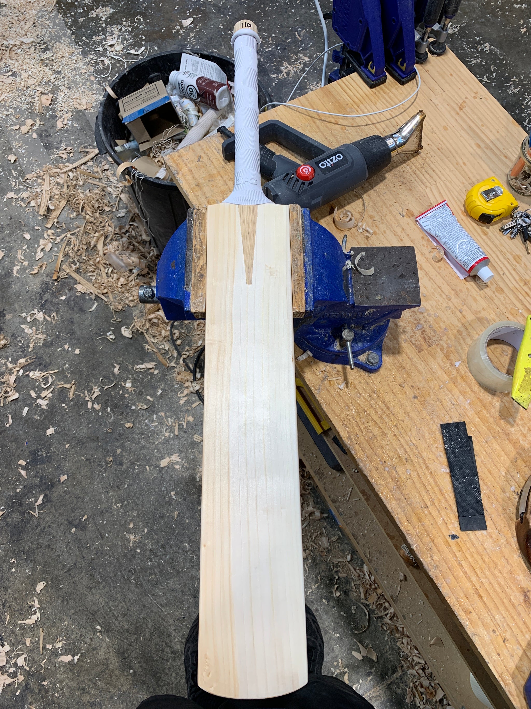 JPGavan Professional Plus Cricket Bat - 110