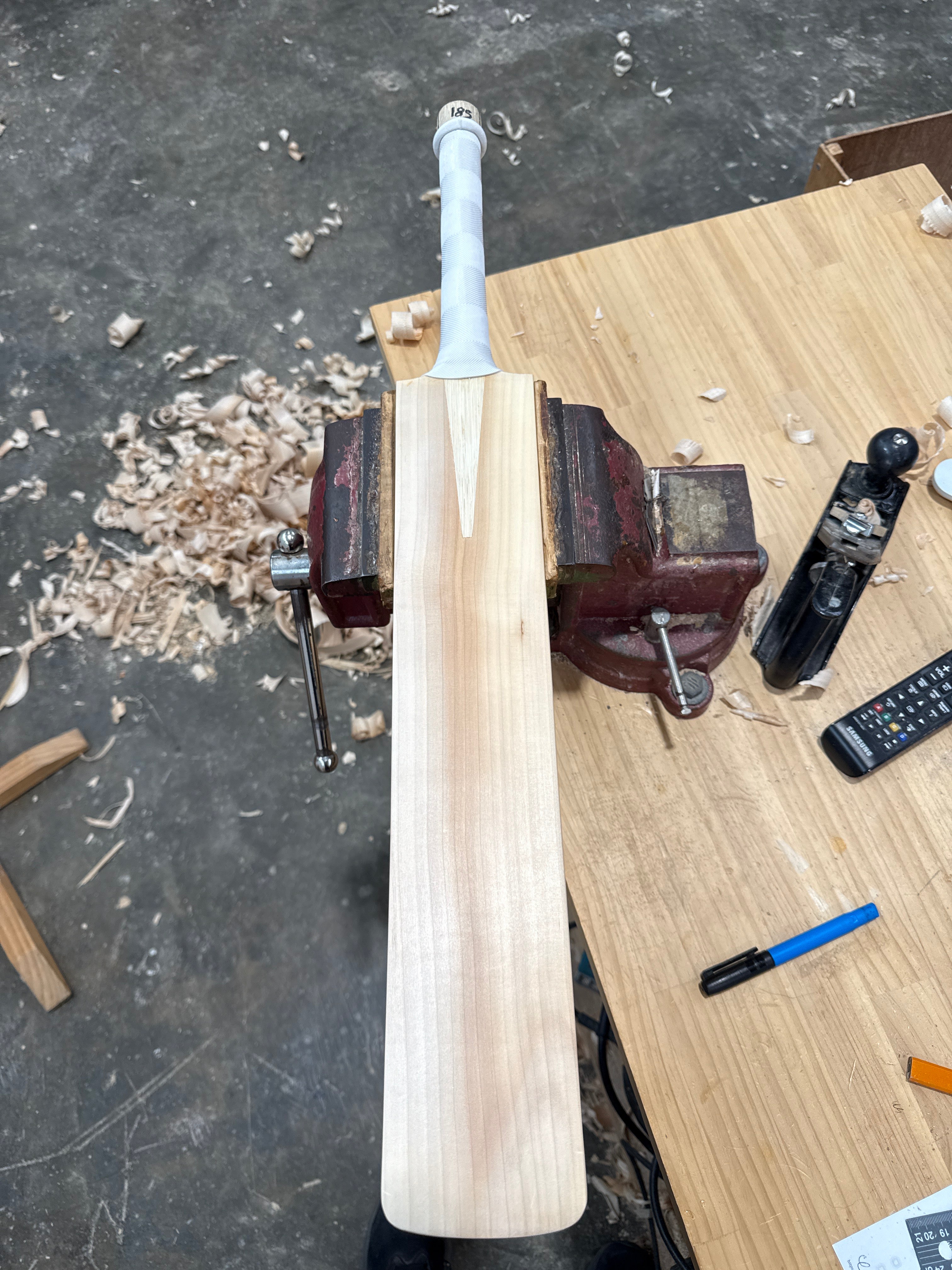 JPGavan Little Ripper+ G1 Cricket Bat - 185