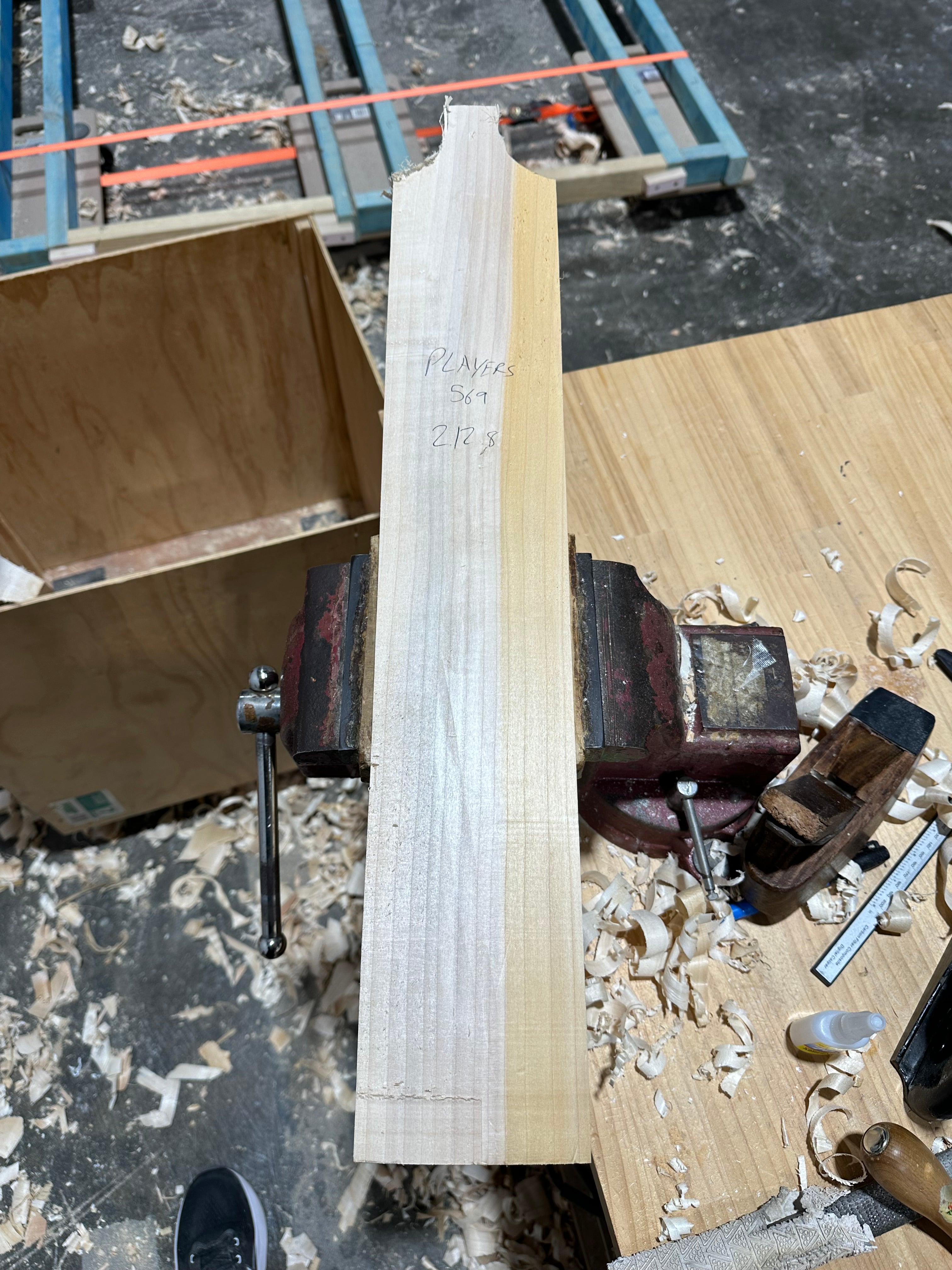 JPGavan Featherblade - 569