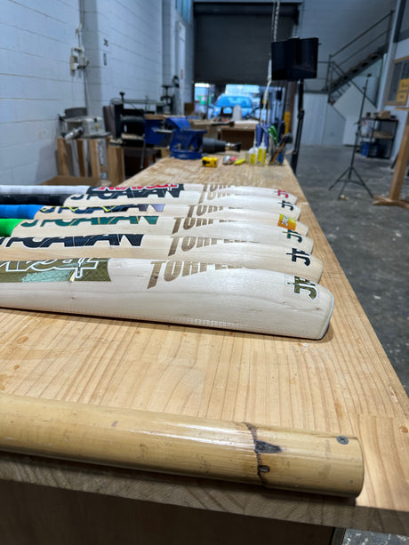 Custom JPGavan Torpedo Cricket Bat