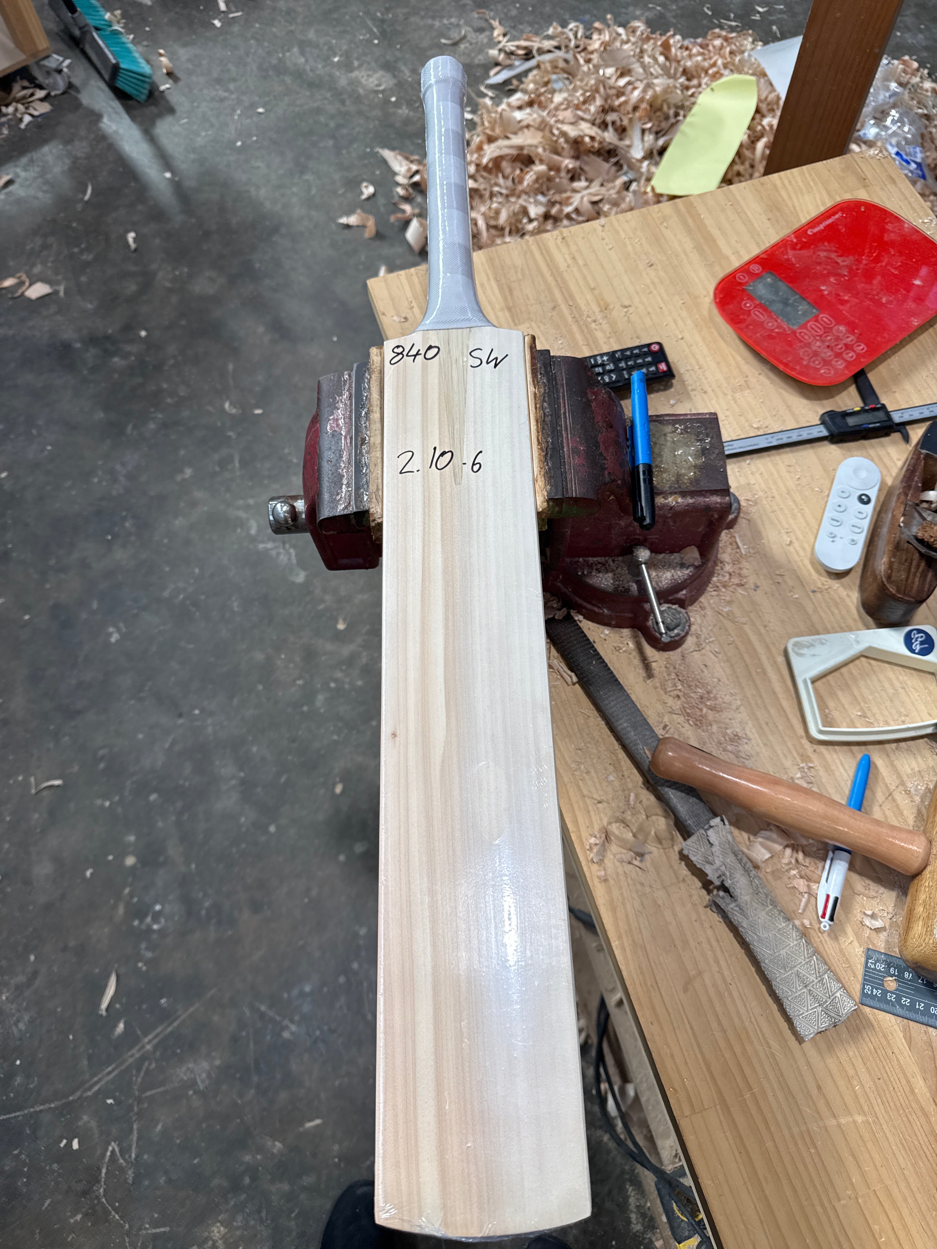 JPGavan Secret Willow Cricket Bat - 840