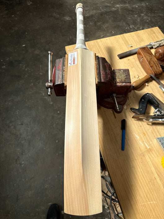 JPGavan Secret Willow Cricket Bat - 974