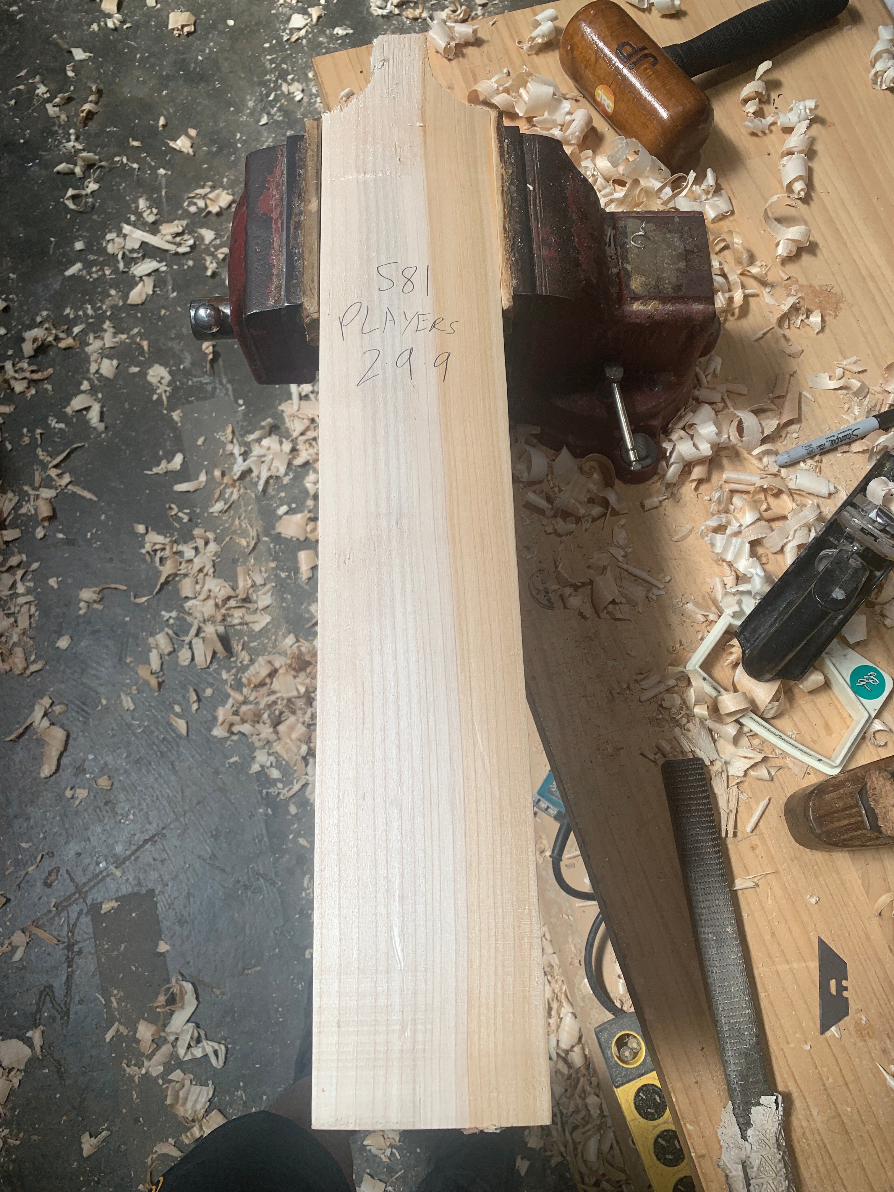 JPGavan Featherblade - 581