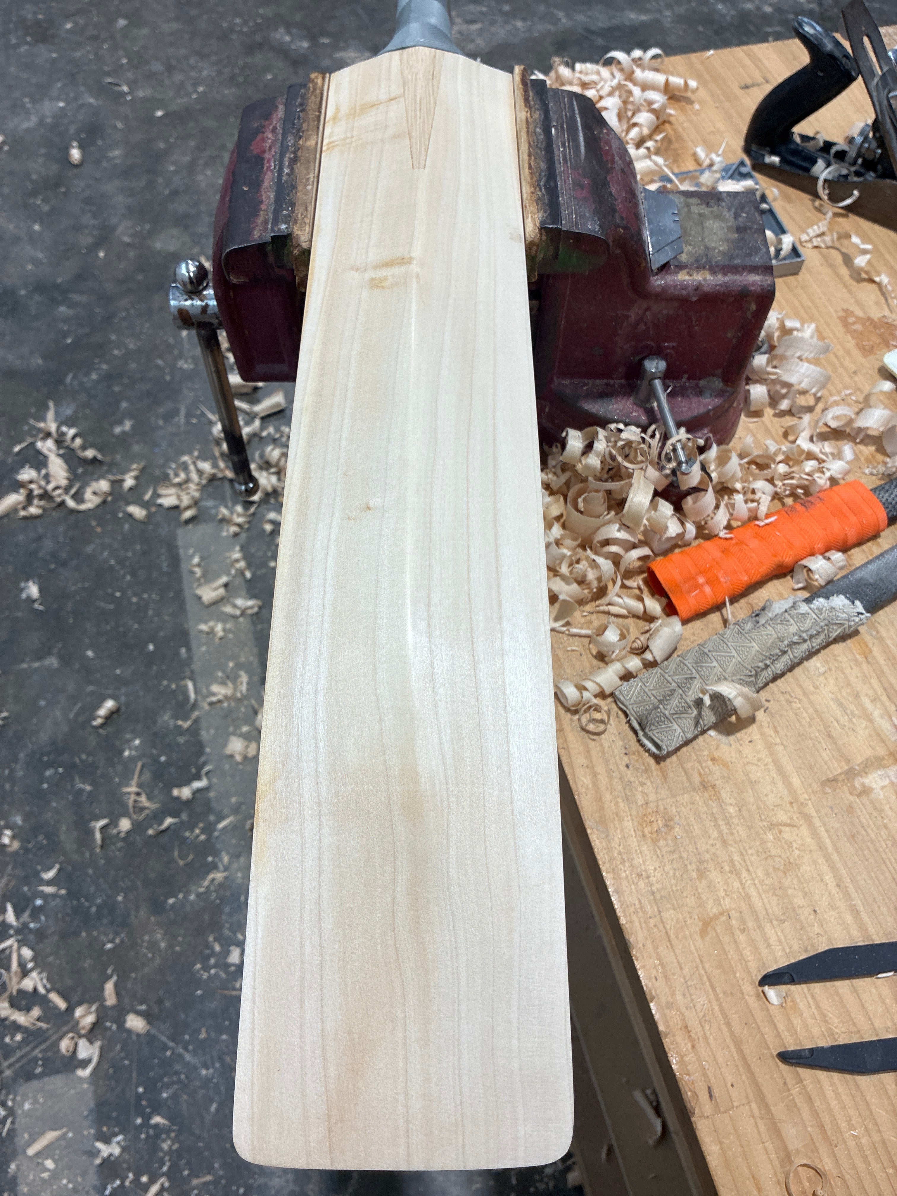 JPGavan Featherblade Cricket Bat - 335