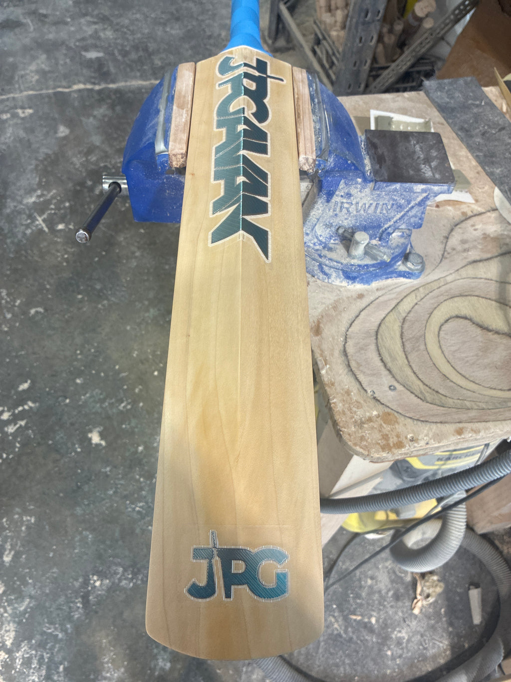 JPGavan Blue Cricket Bat - 285