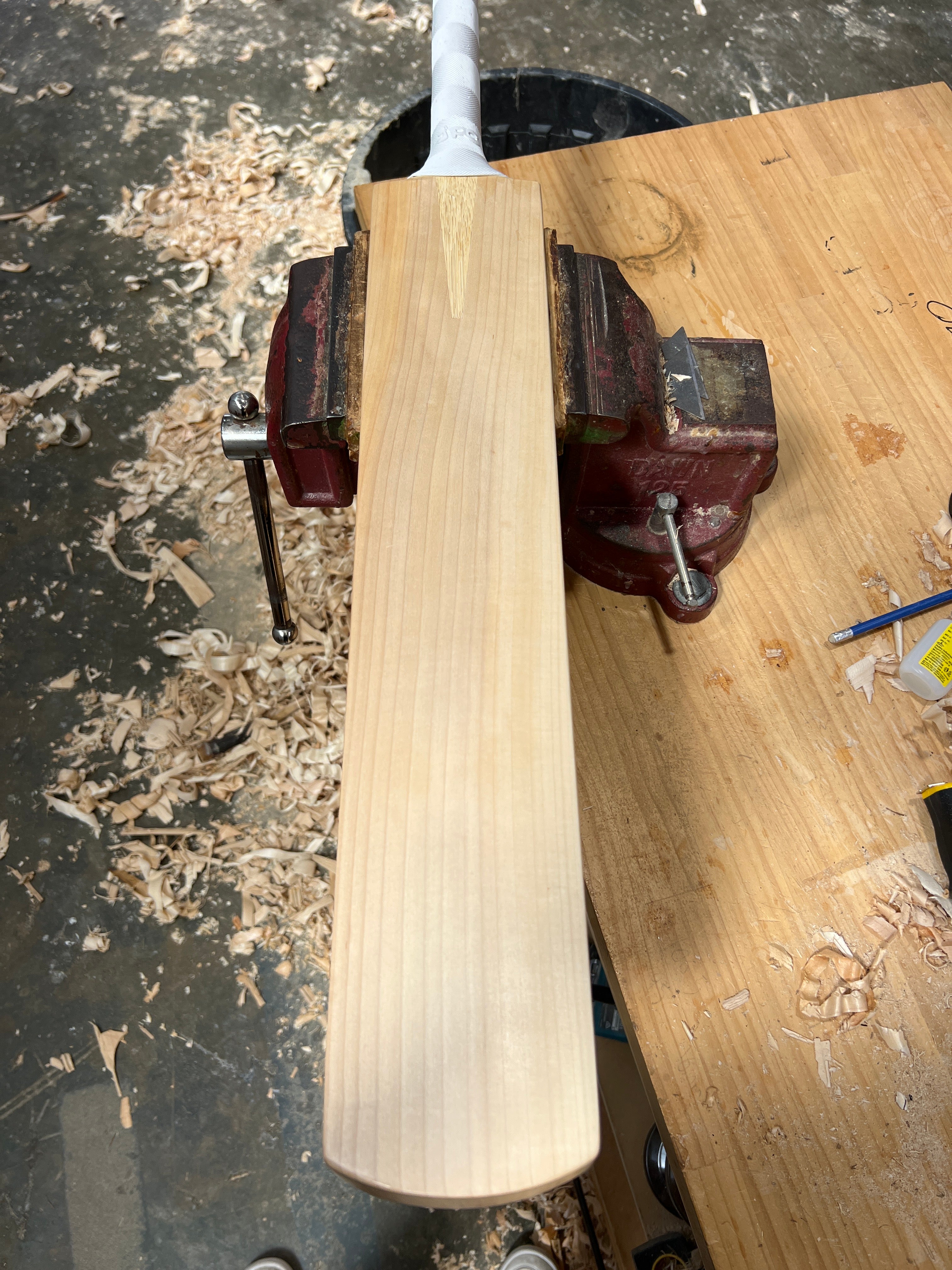 JPGavan Featherblade Cricket Bat - 386