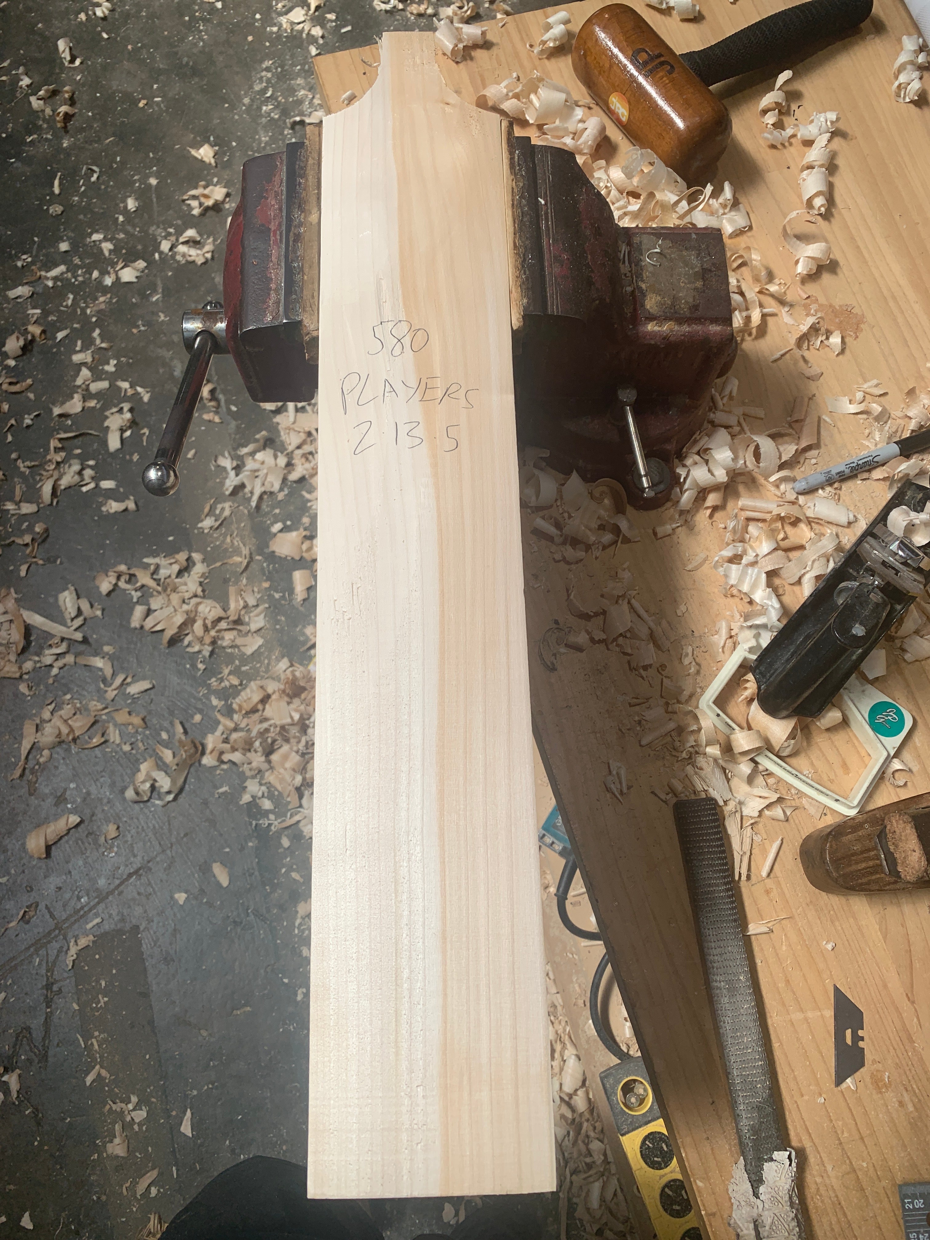 JPGavan Featherblade - 580