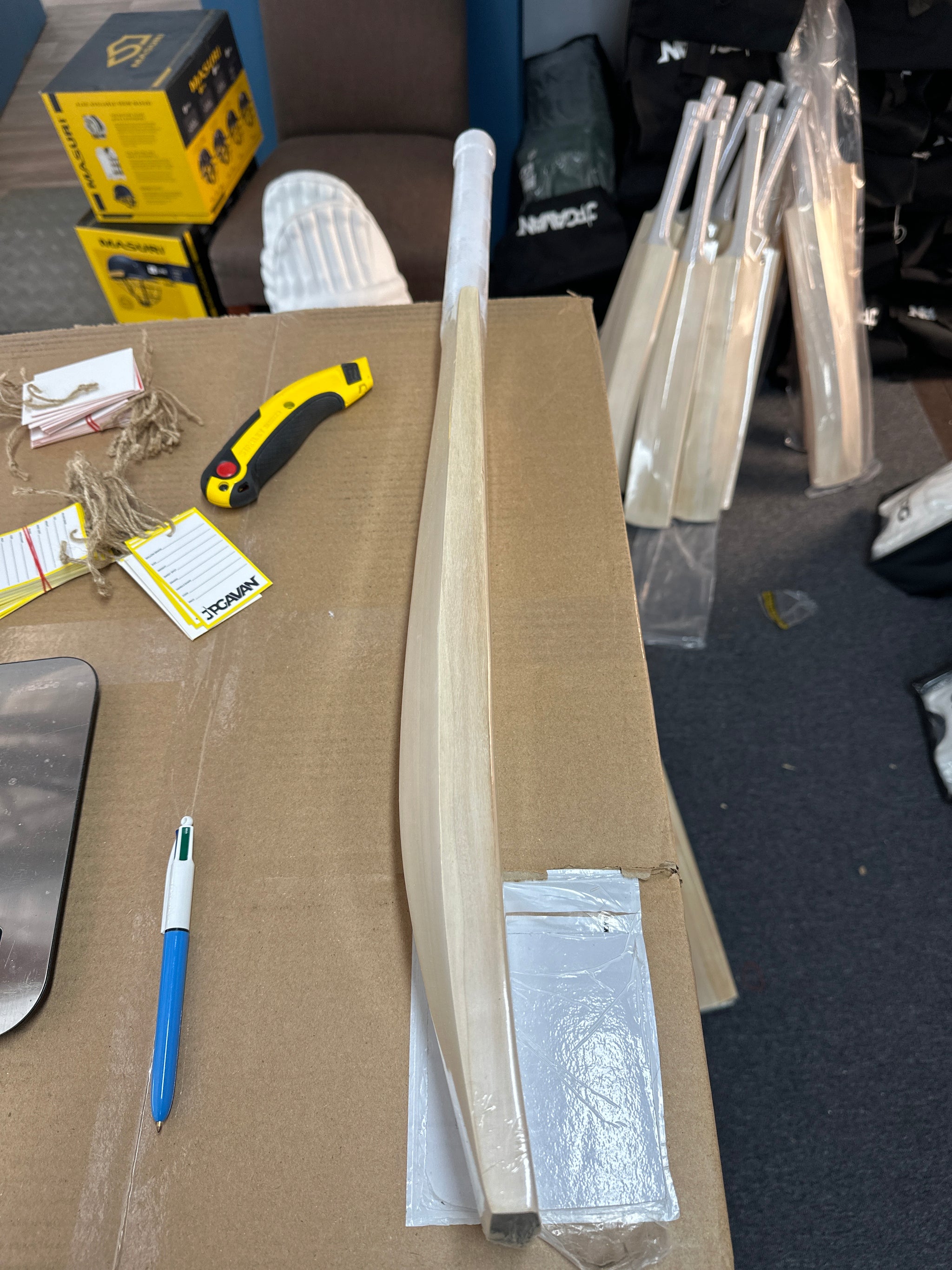 JPGavan Little Ripper+ G3 Cricket Bat - 137