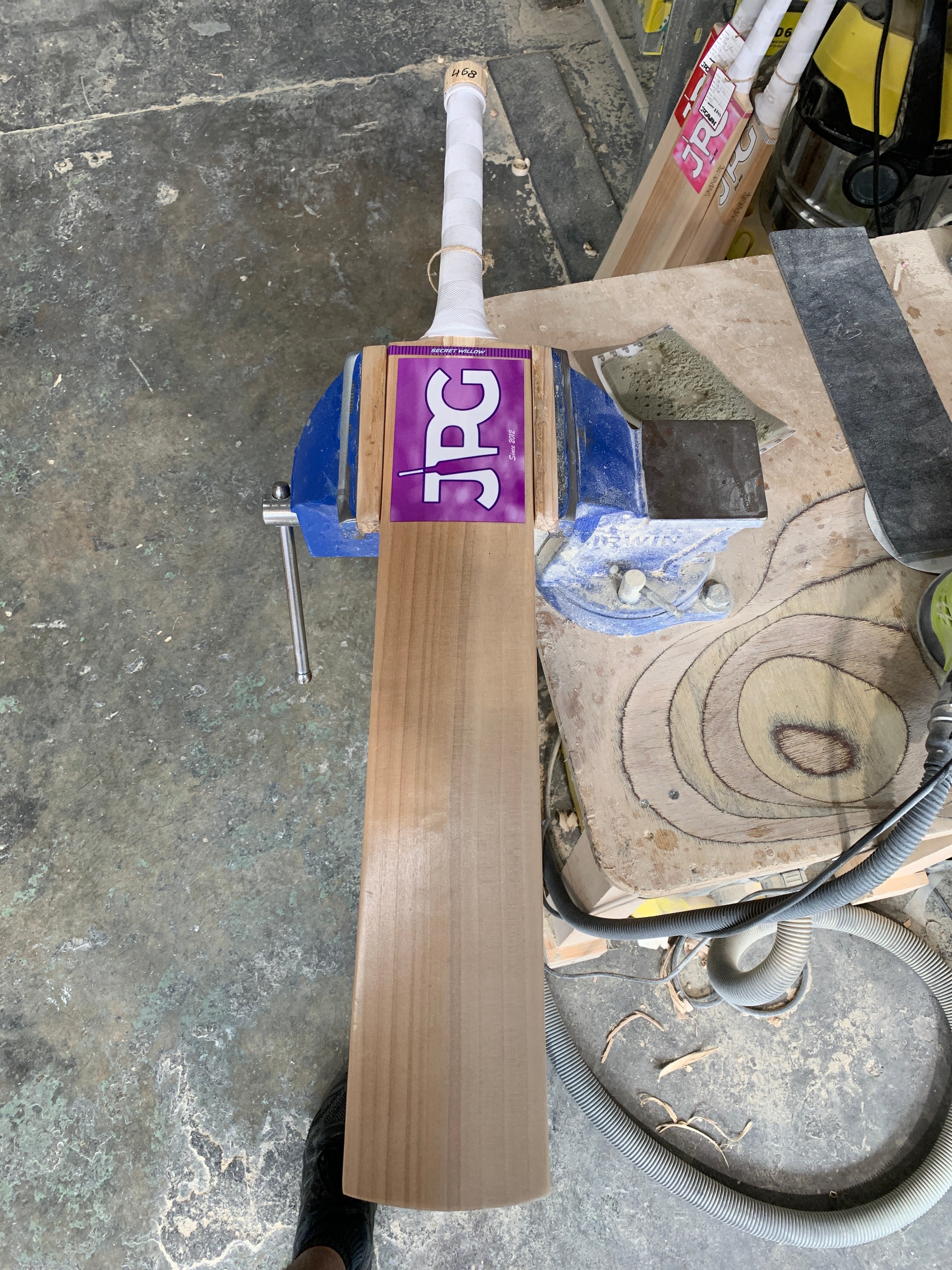 JPGavan Secret Willow Cricket Bat - 468