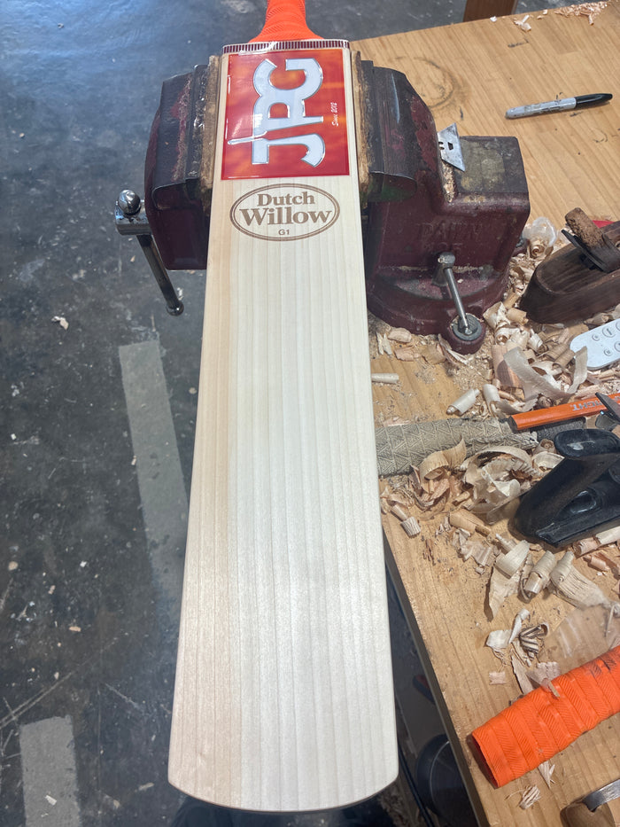 JPGavan Dutch Willow G1 Cricket Bat - 300