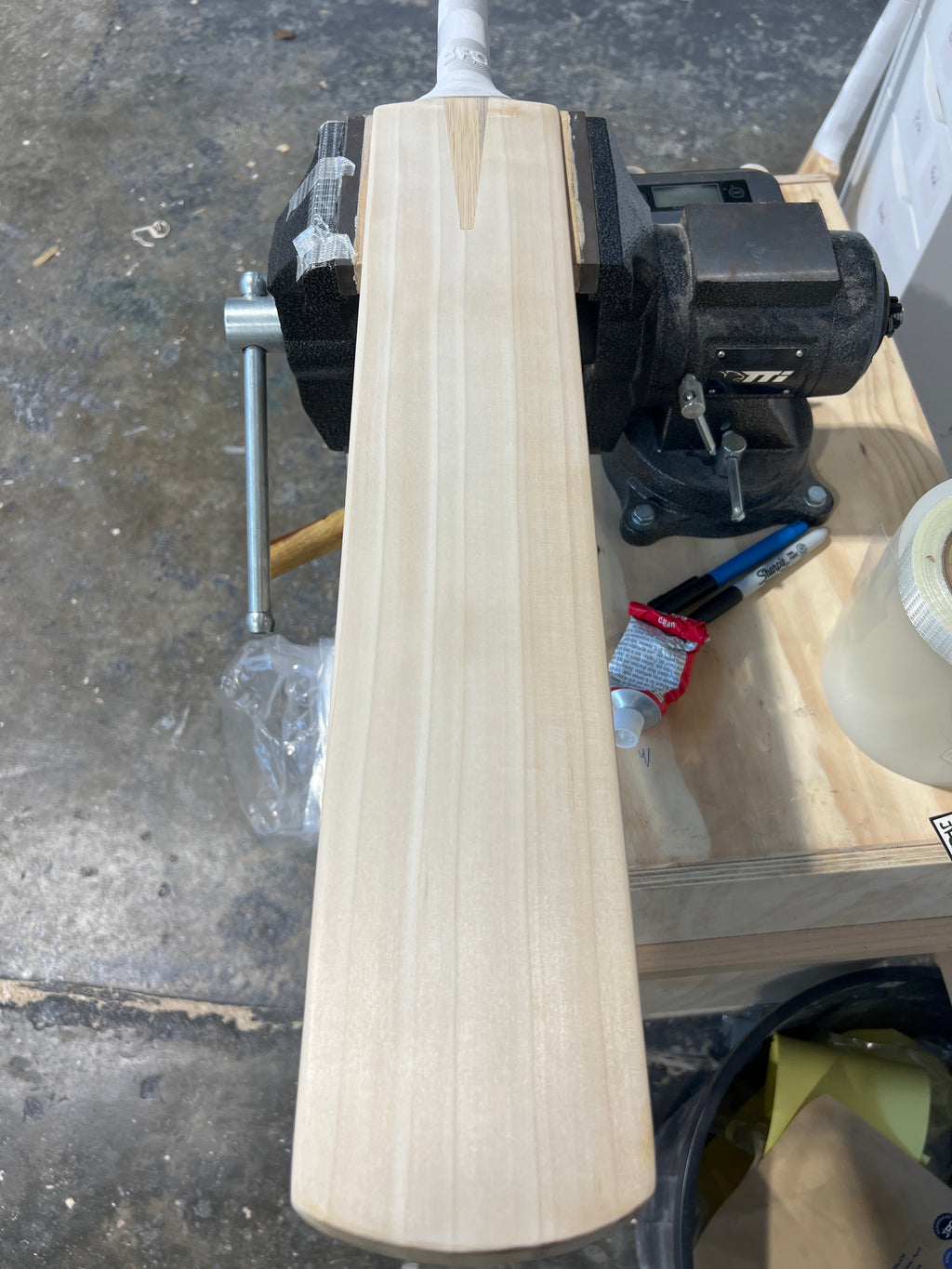JPGavan Featherblade Cricket Bat - 557