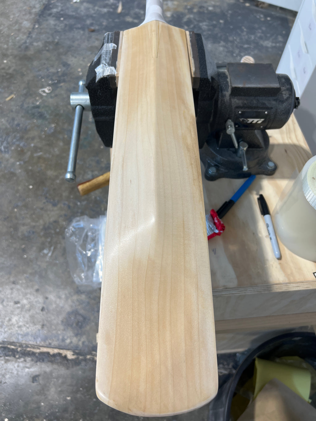 JPGavan Featherblade Cricket Bat - 556