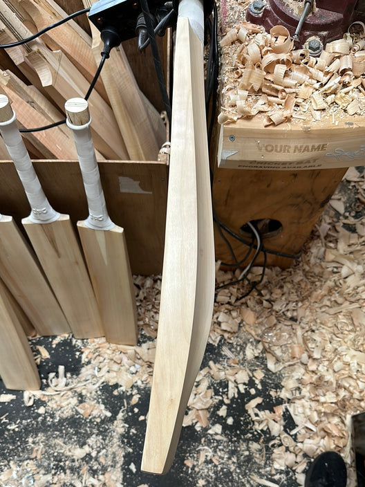 JPGavan Secret Willow Cricket Bat - 475