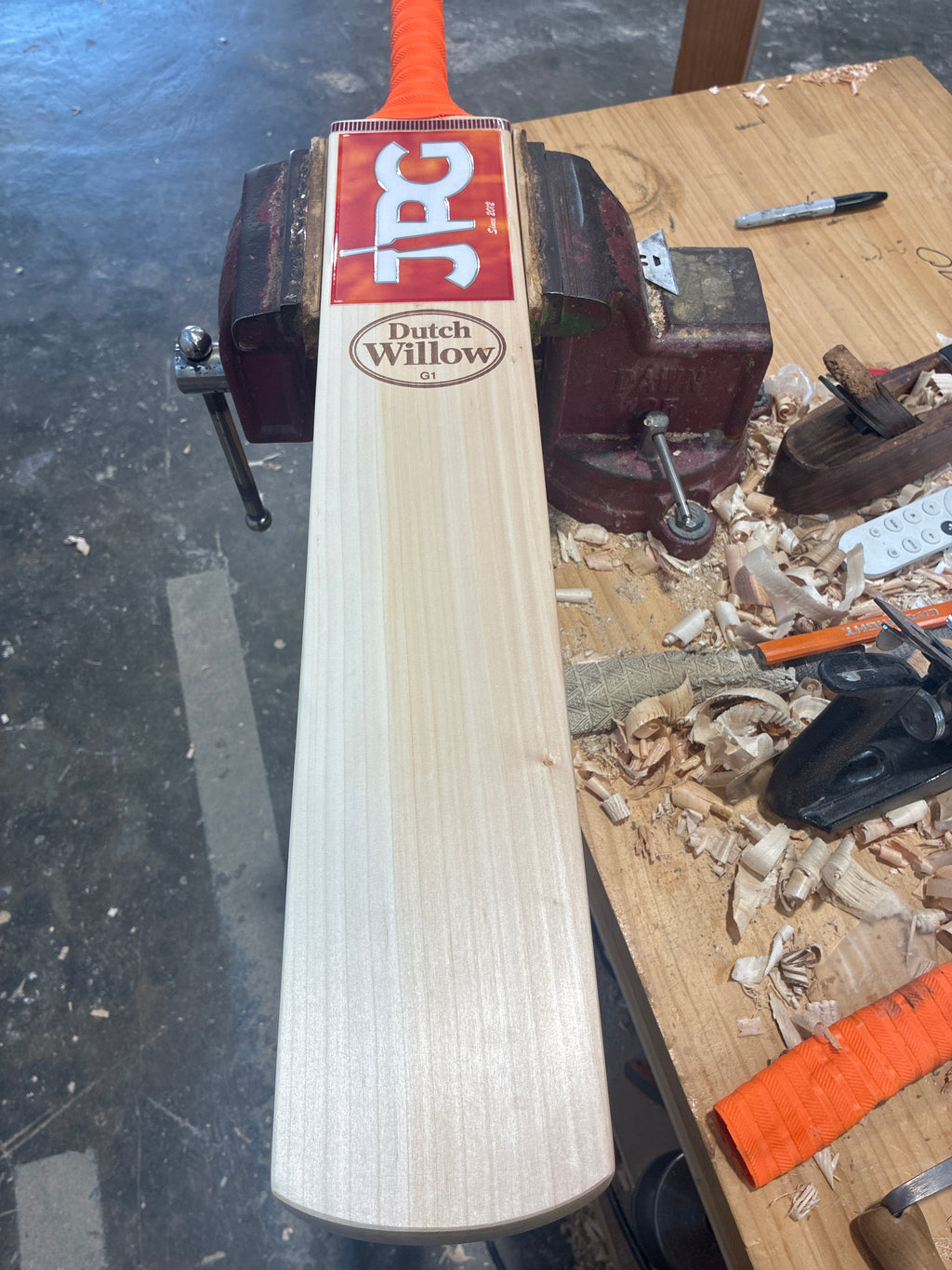 JPGavan Dutch Willow G1 Cricket Bat - 301