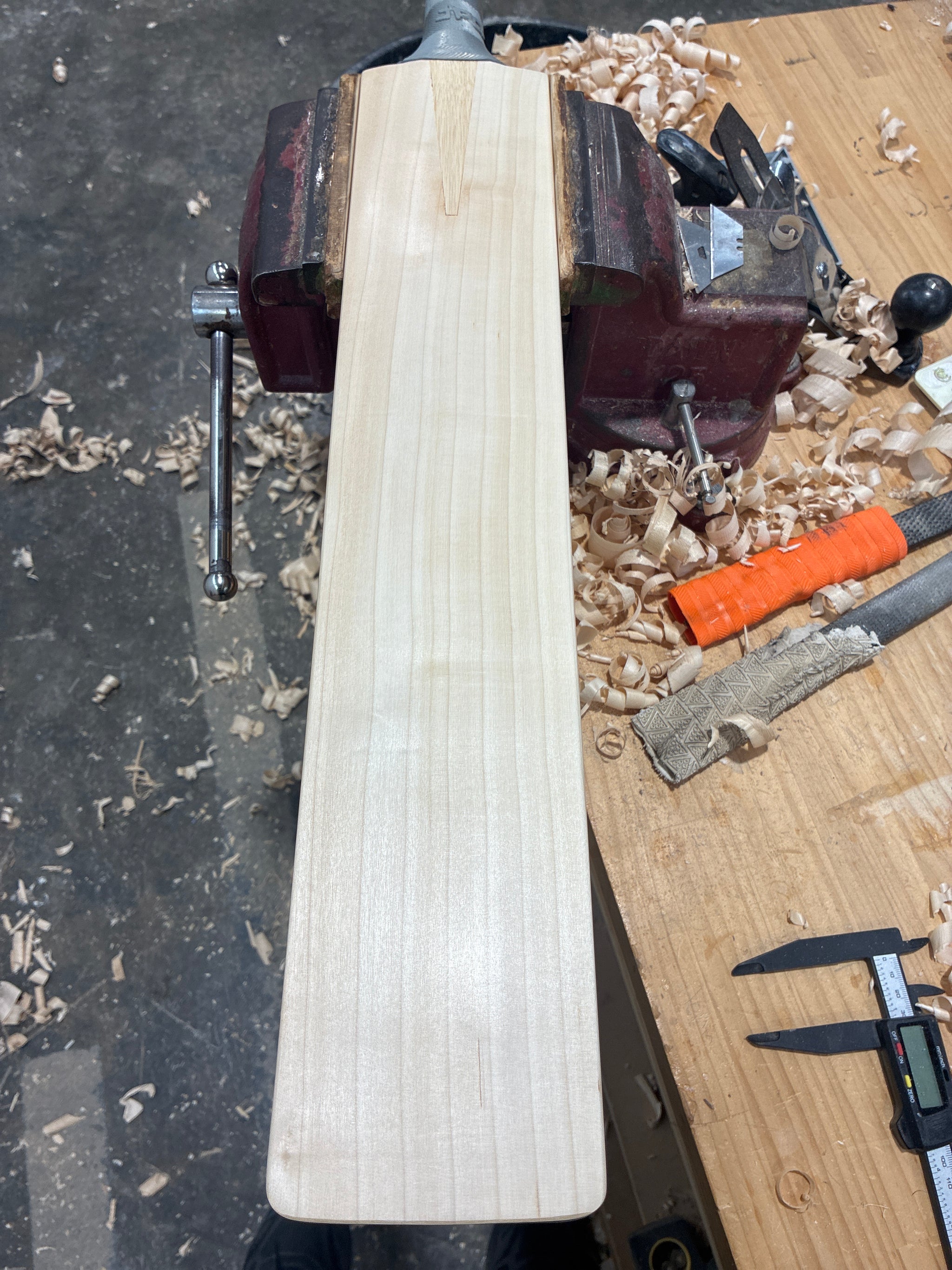 JPGavan Featherblade Cricket Bat - 332