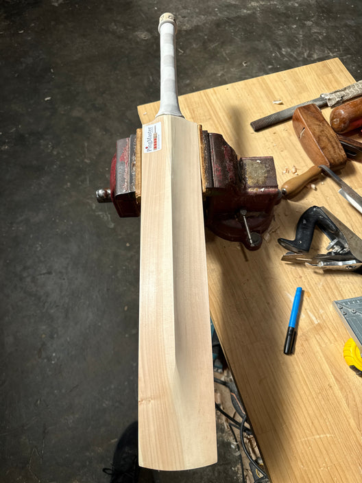JPGavan Secret Willow Cricket Bat - 973