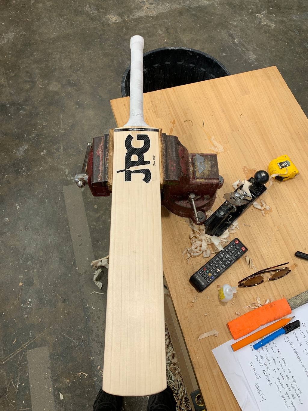 JPGavan Featherblade Cricket Bat - 099