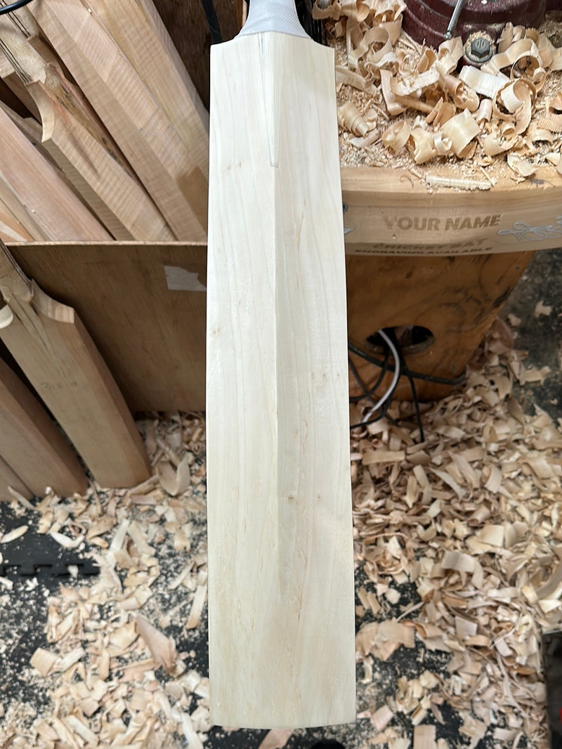 JPGavan Secret Willow custom cricket bat #446, toe view