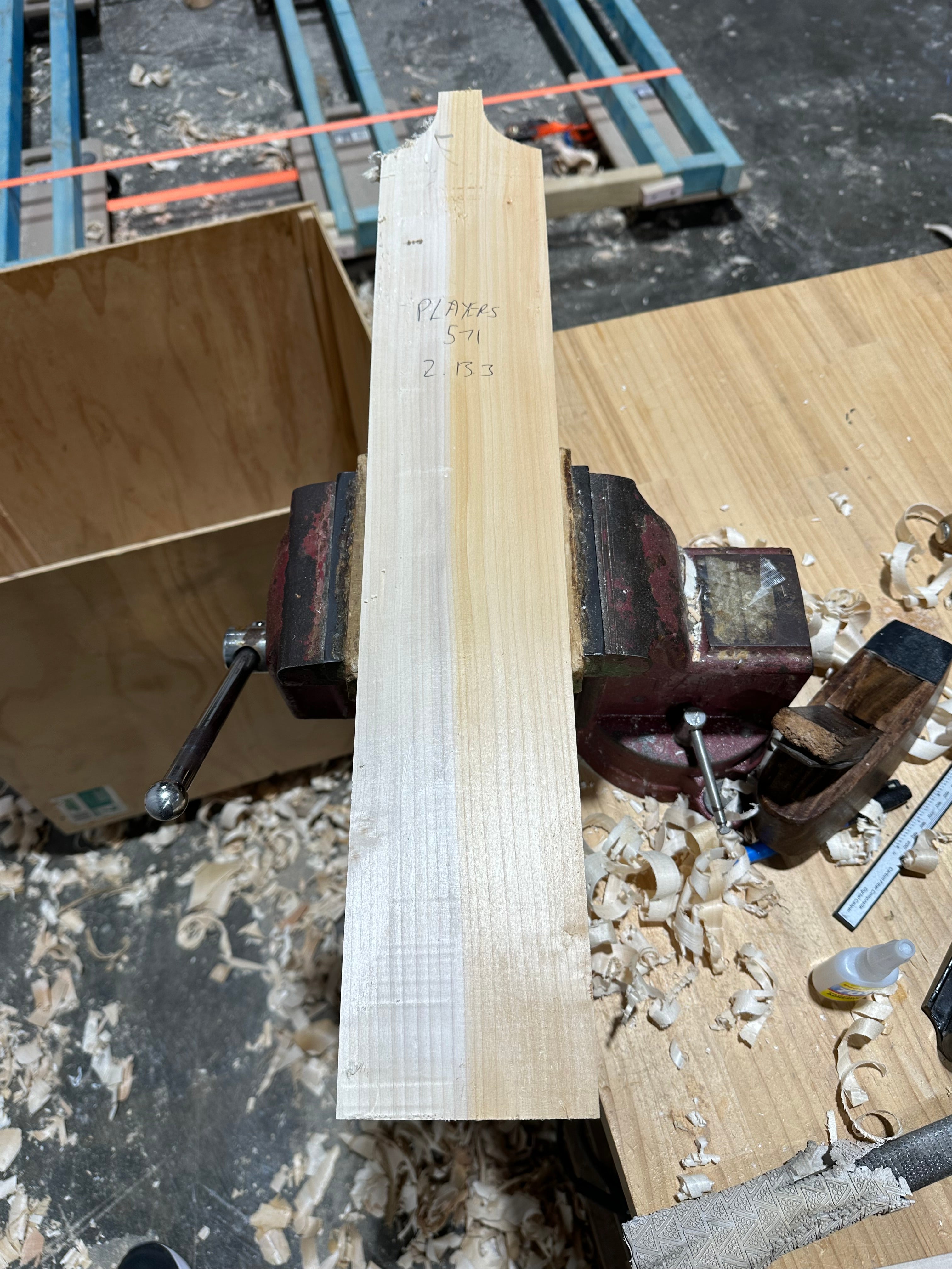 JPGavan Featherblade - 571