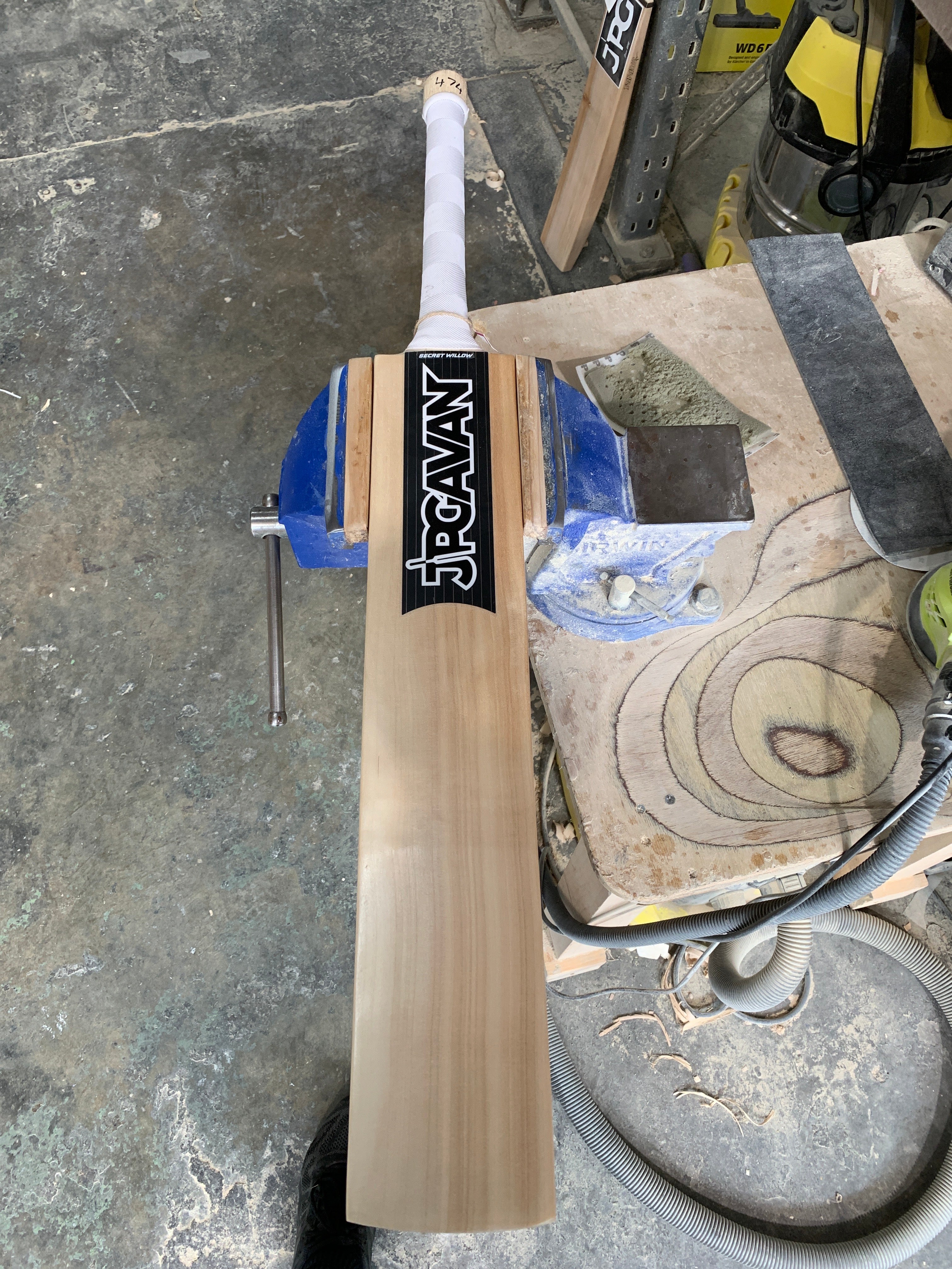 JPGavan Secret Willow Cricket Bat - 474