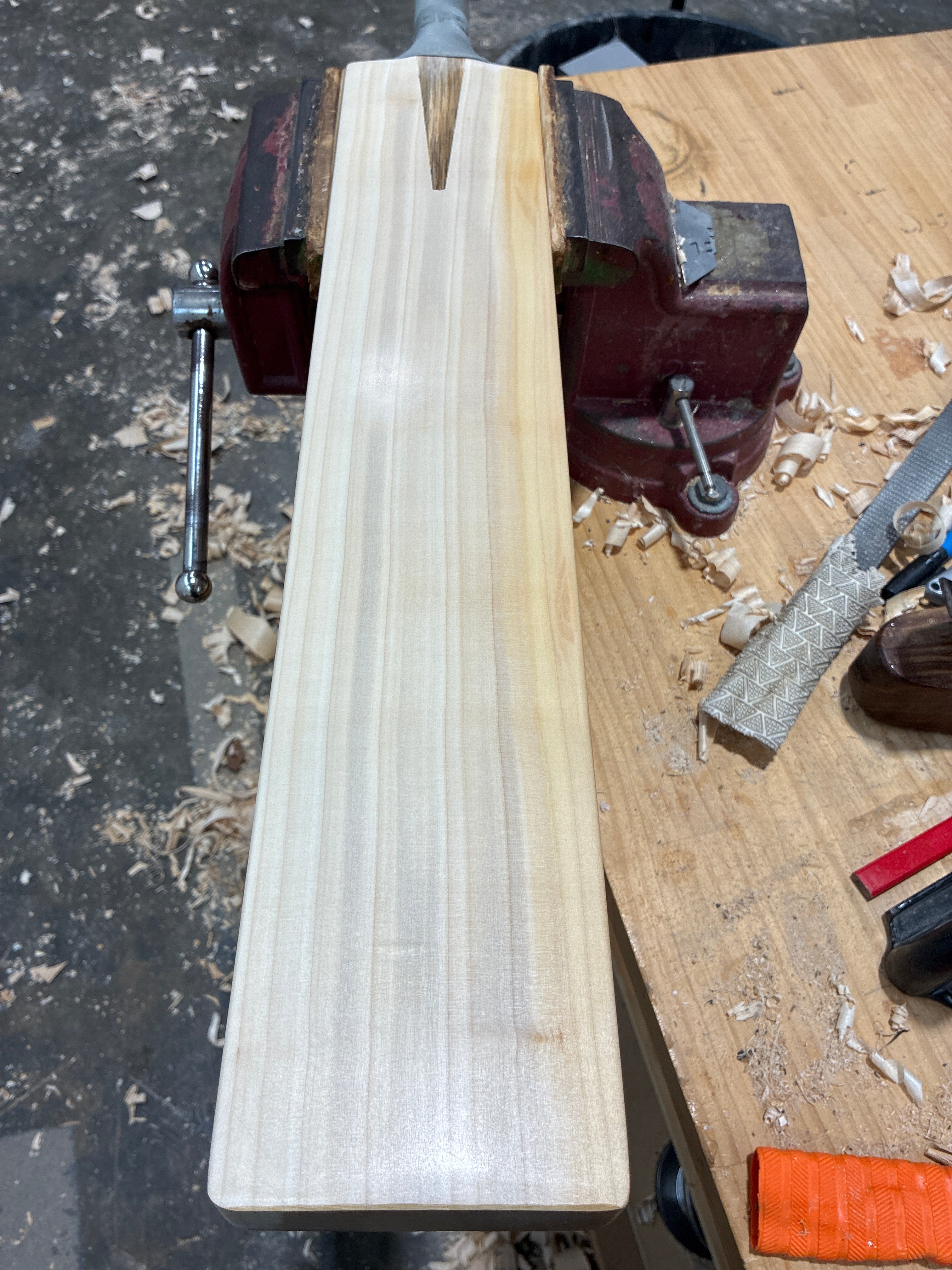 JPGavan Featherblade Cricket Bat - 338