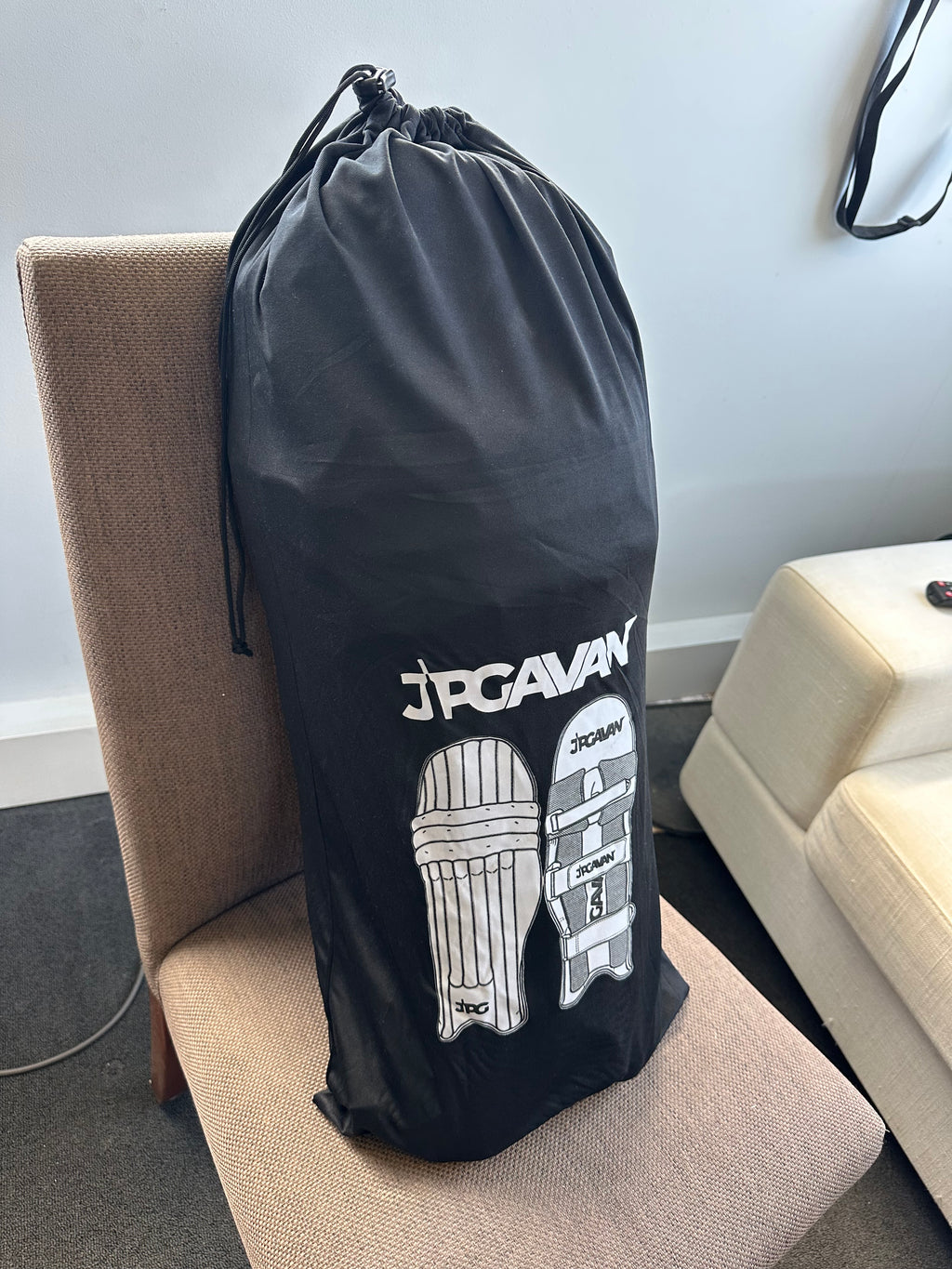 JPGavan pad bag, black drawstring with pad print
