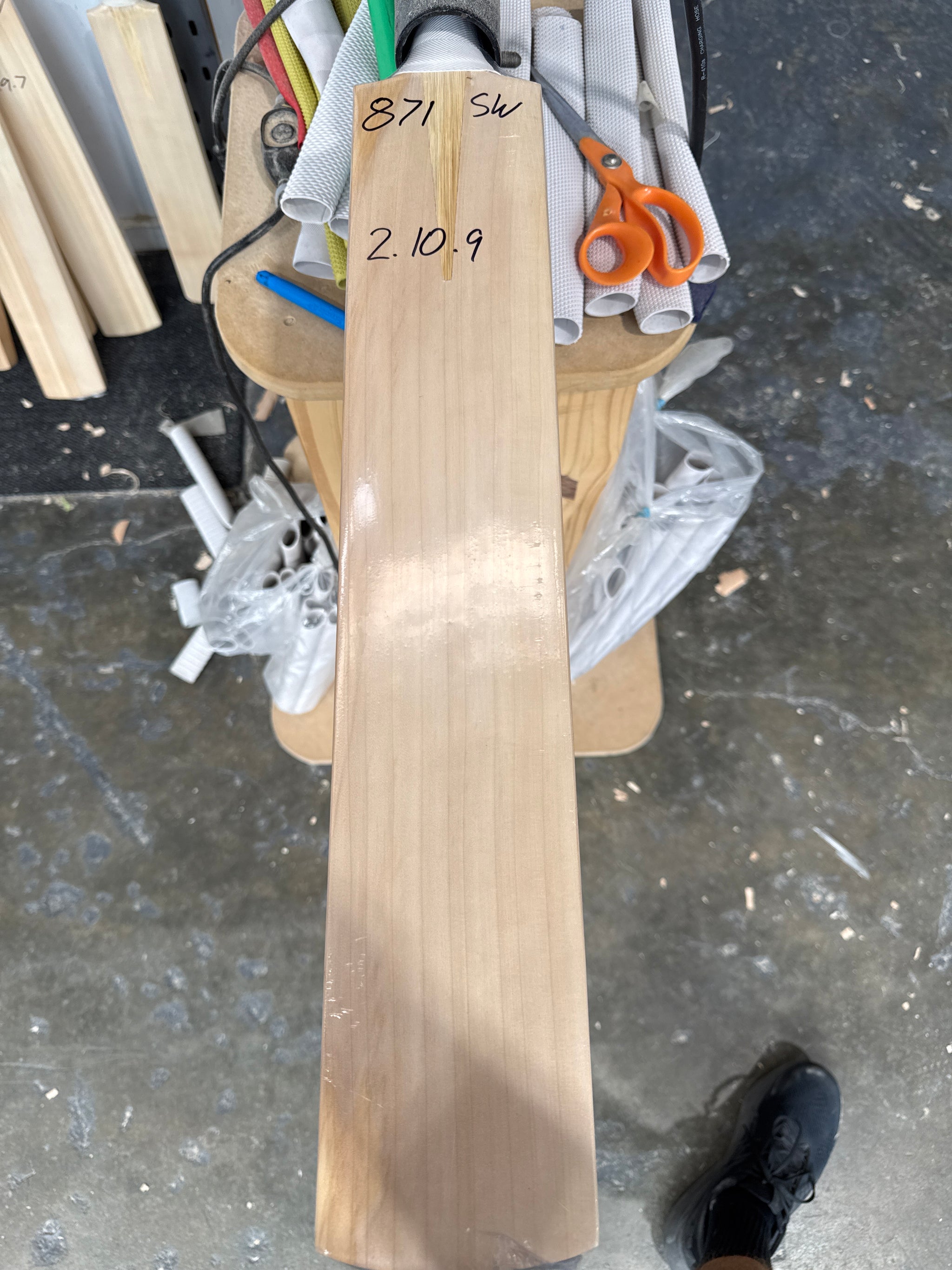 JPGavan Secret Willow Cricket Bat - 871