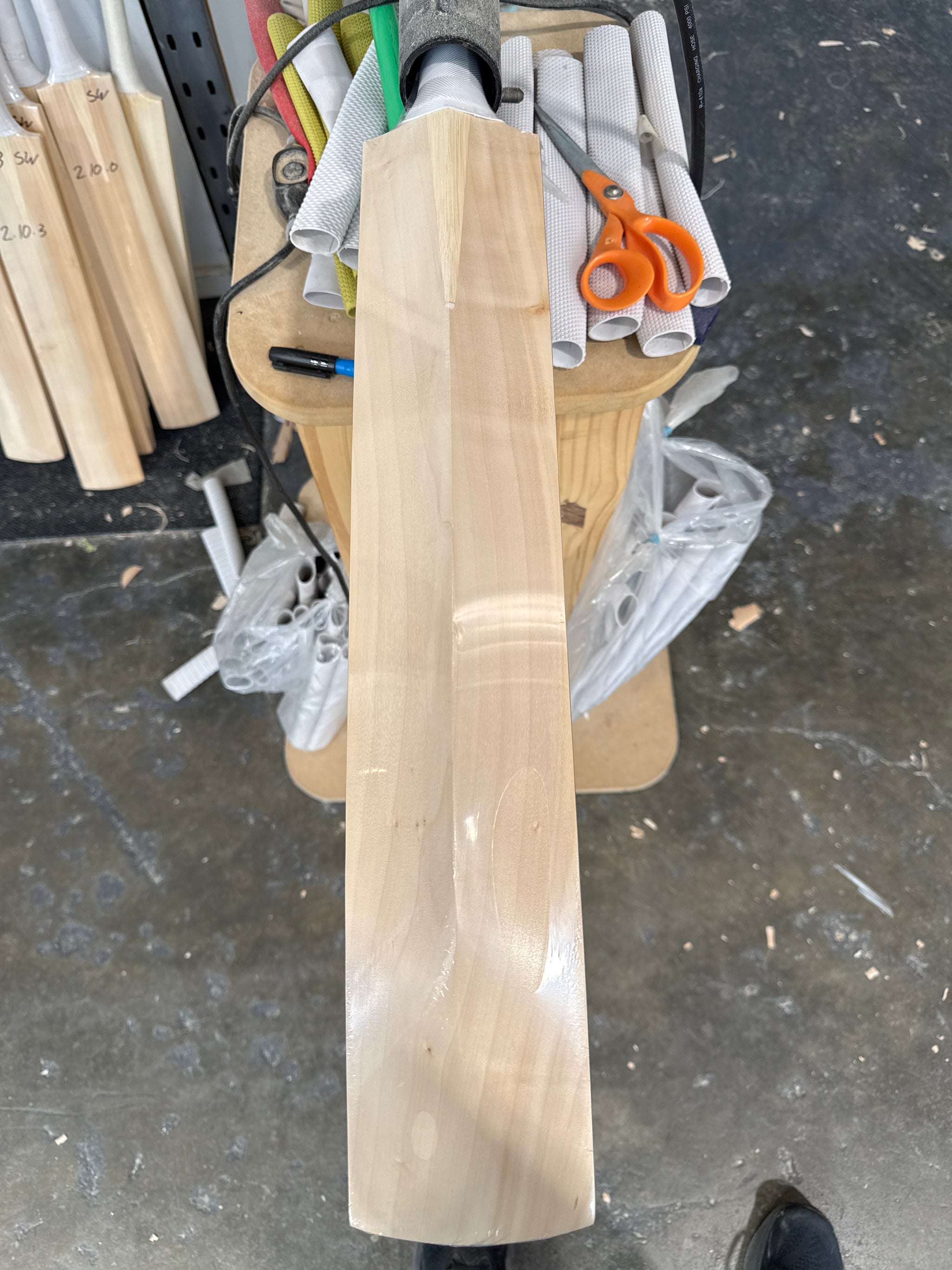 JPGavan Secret Willow Cricket Bat - 862