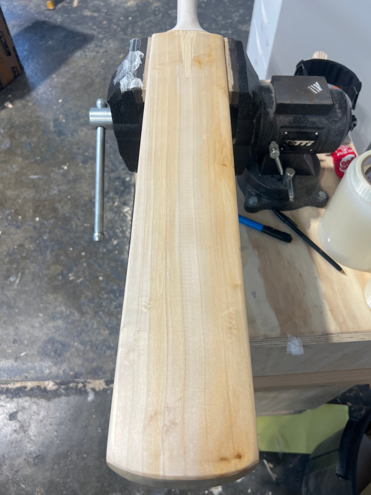 JPGavan Featherblade Cricket Bat - 572