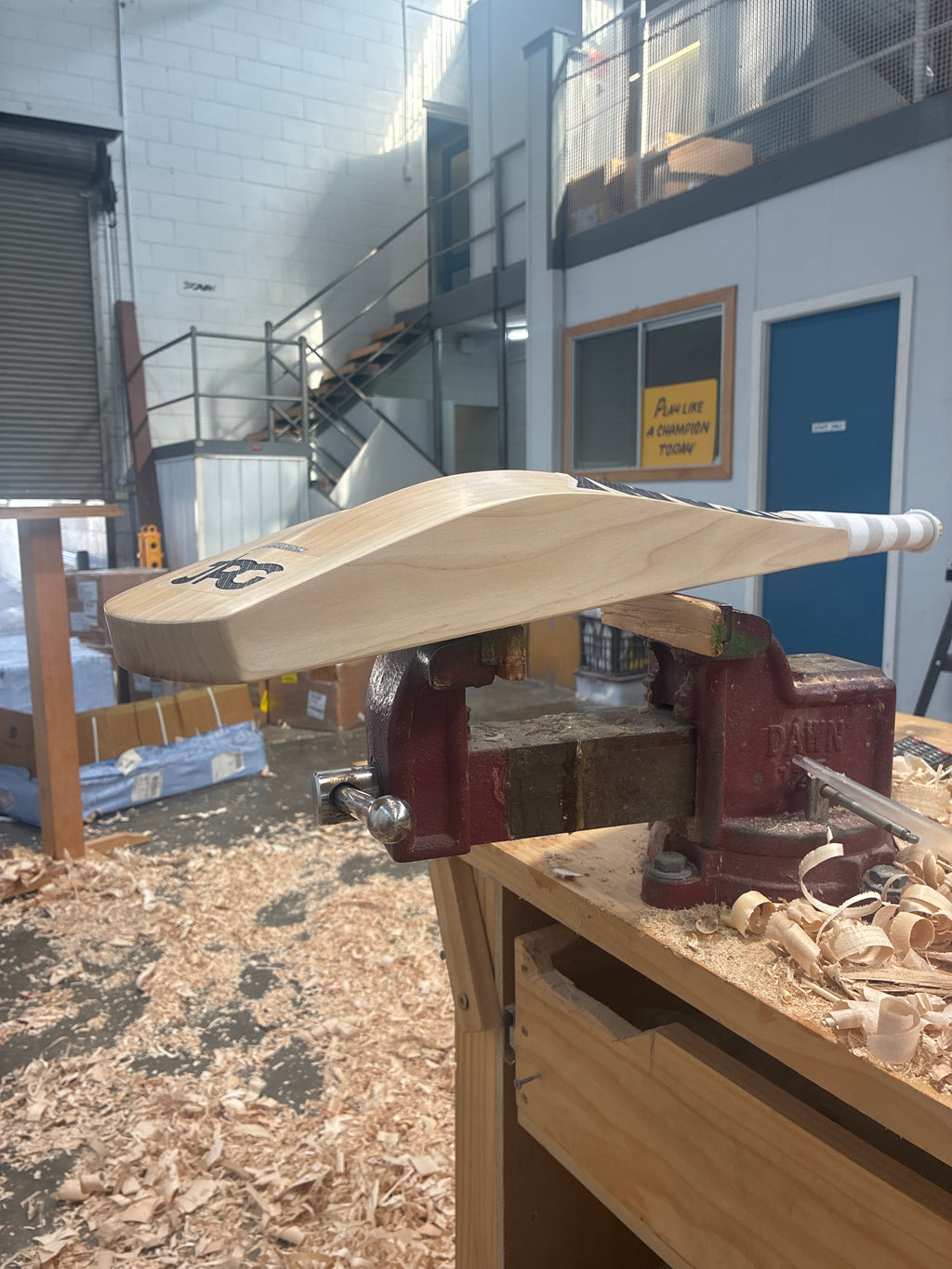 JPGavan Contra Cricket Bat - 235