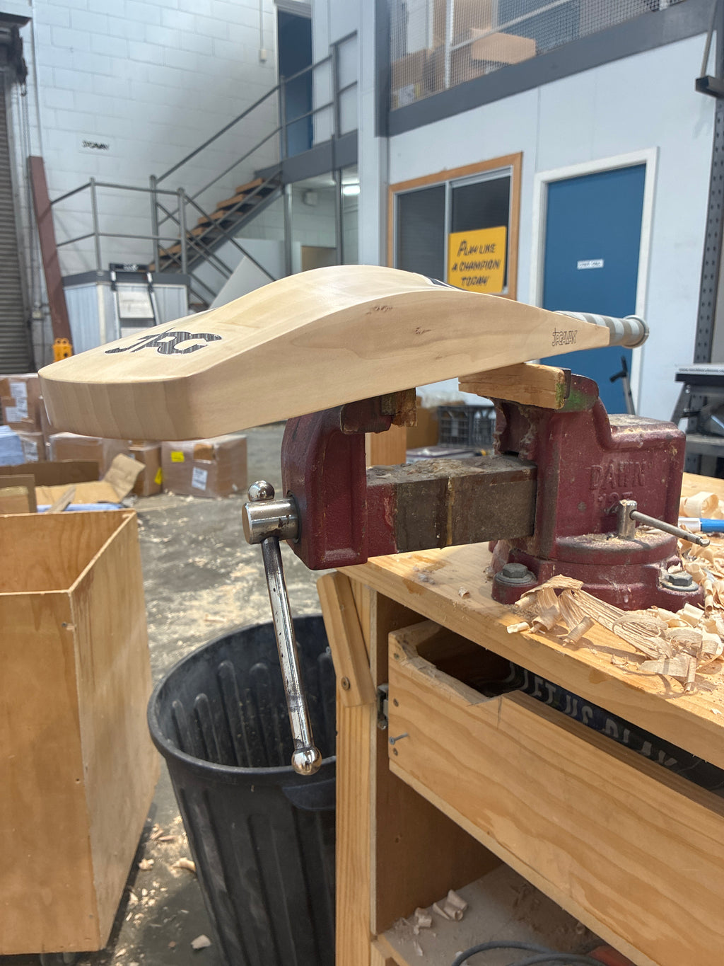 JPGavan Contra Cricket Bat - 266