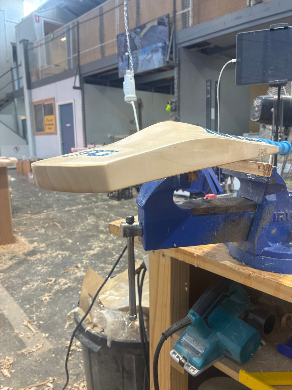 JPGavan Blue Cricket Bat - 251