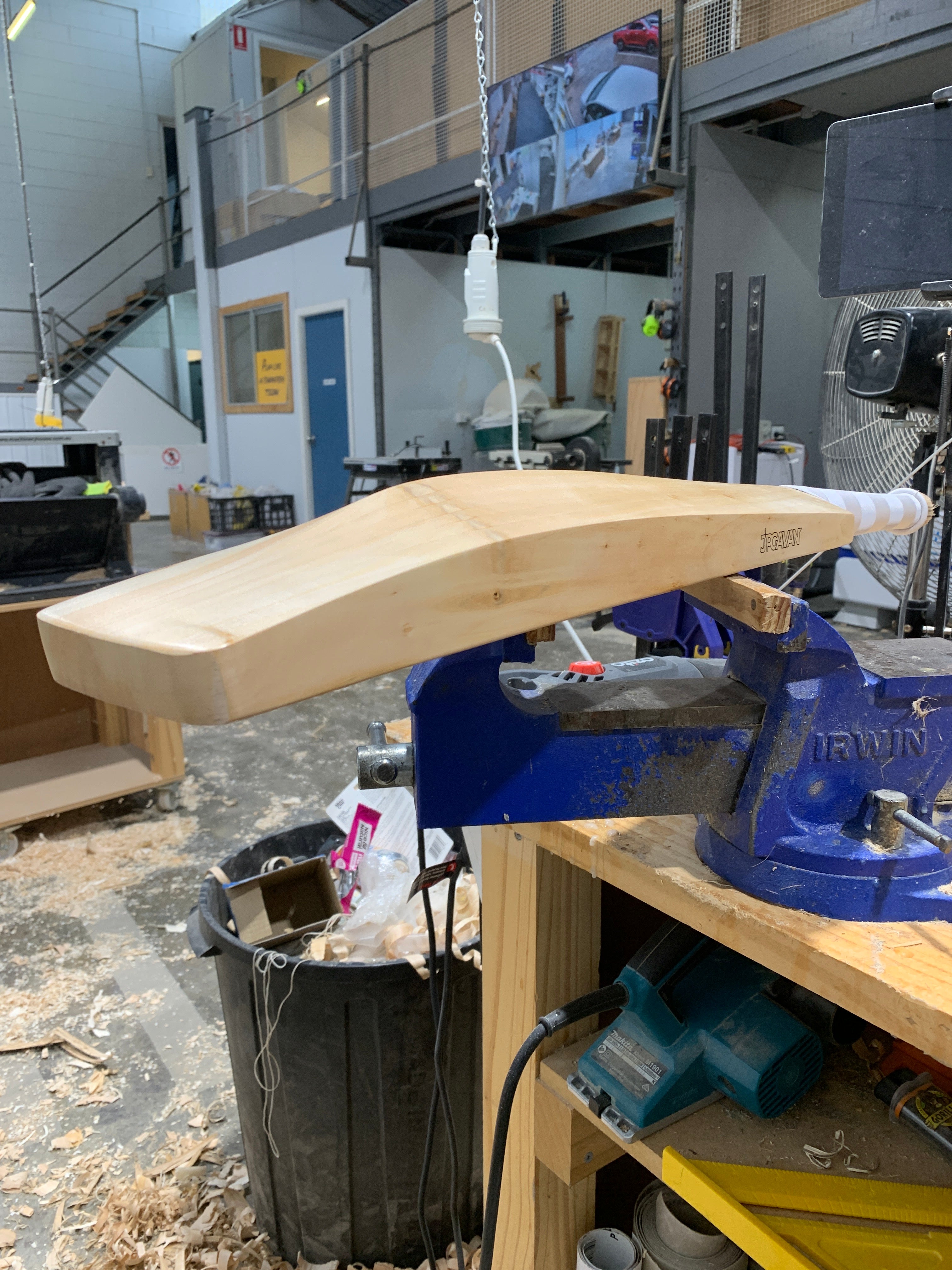 JPGavan Performance Cricket Bat - 143