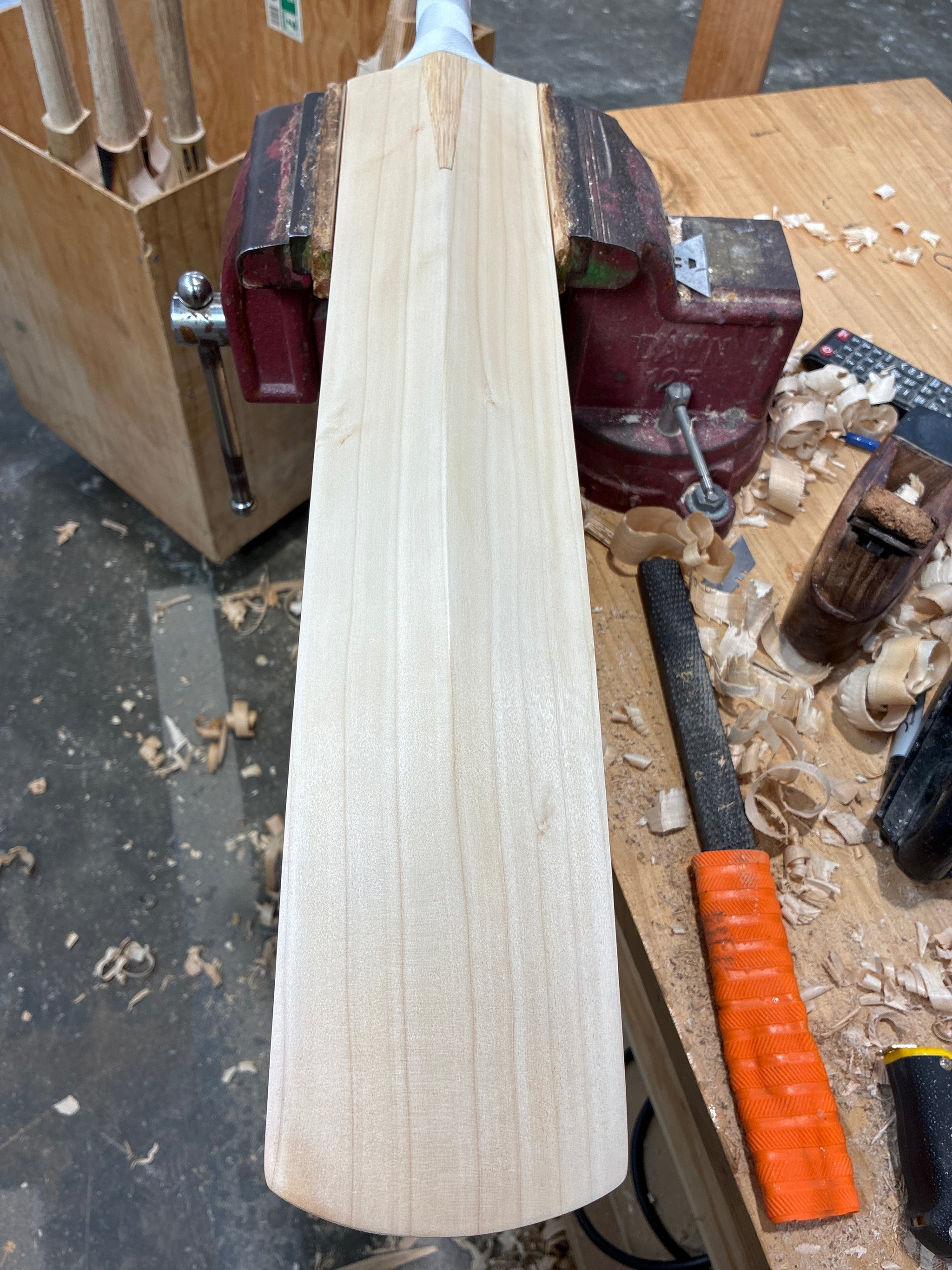 JPGavan Featherblade Cricket Bat - 397