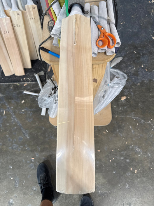 JPGavan Secret Willow Cricket Bat - 851