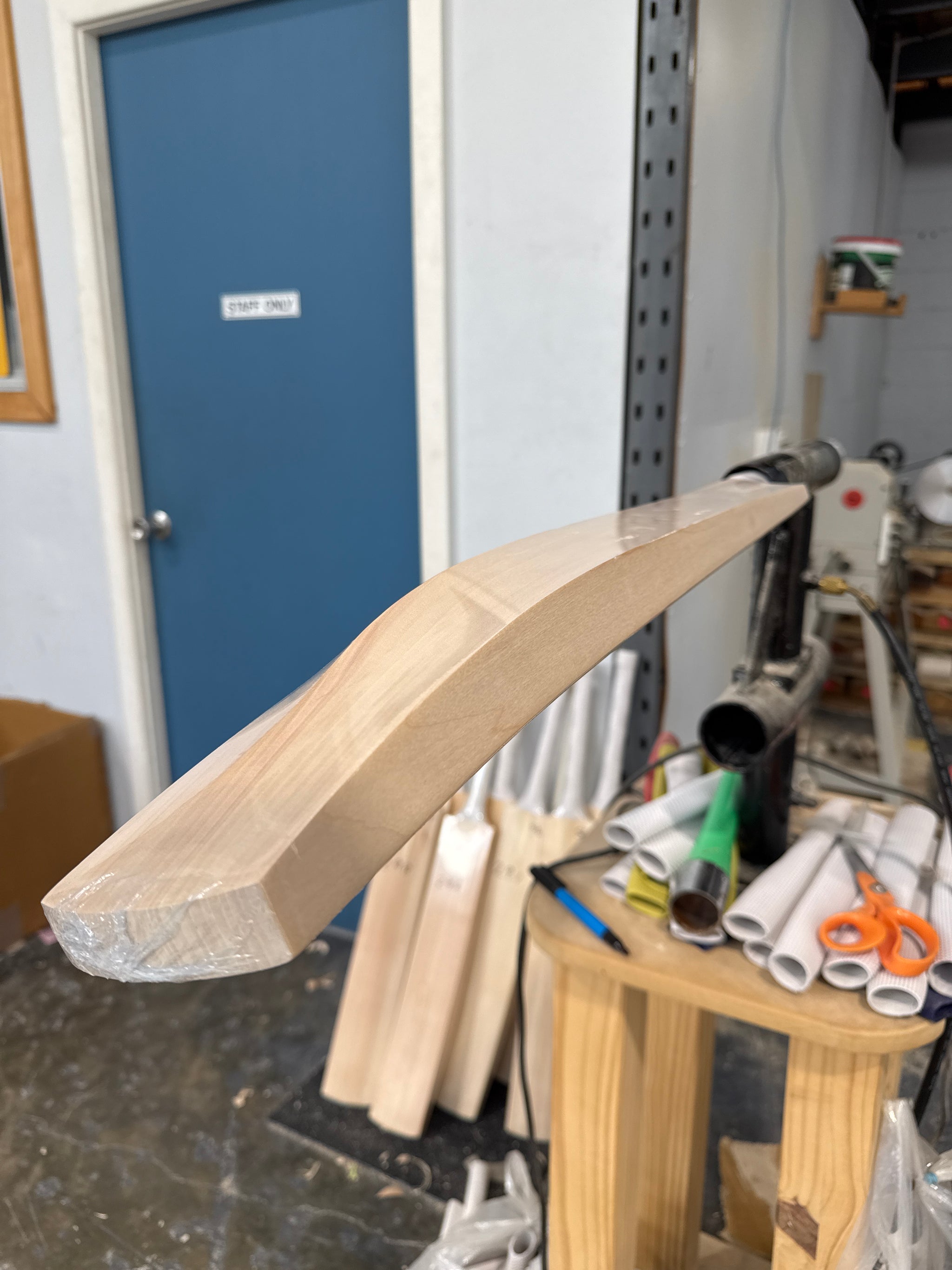 JPGavan Secret Willow Cricket Bat - 850